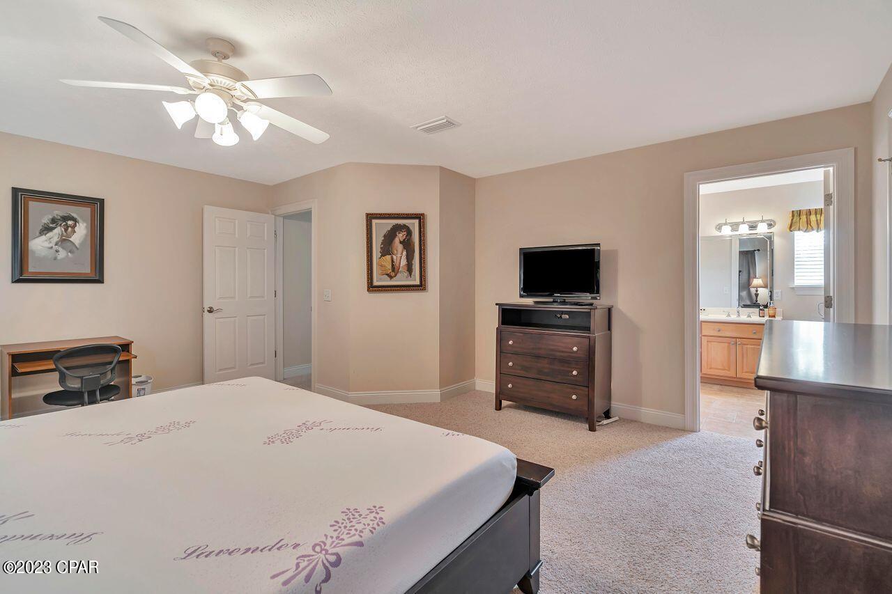 6646 Harbour Boulevard