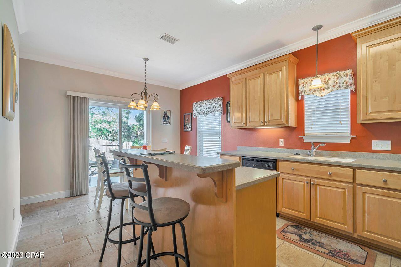 6646 Harbour Boulevard