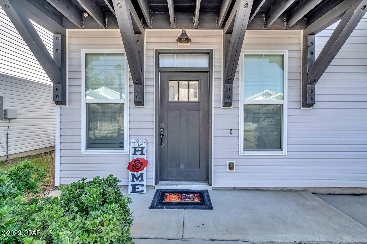 306 Gabrielle Lane