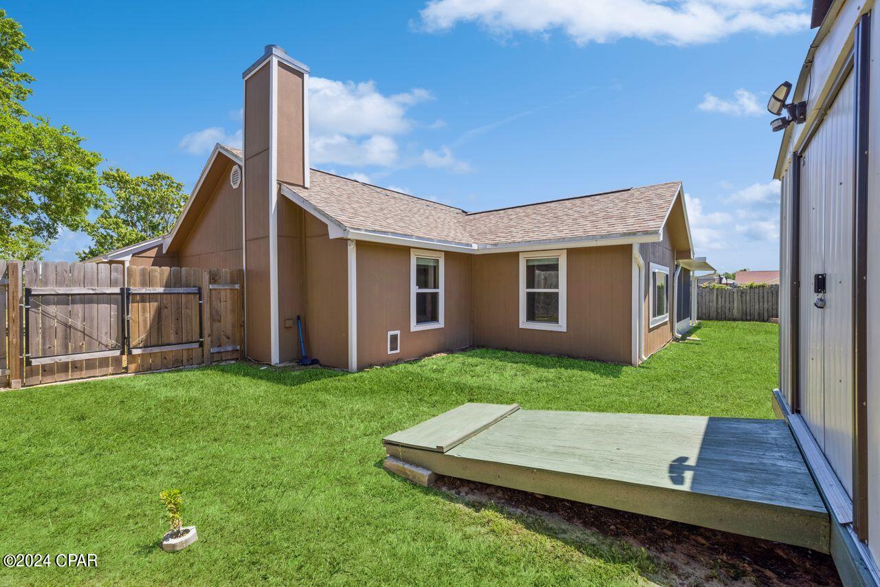 7711 Shadow Bay Drive