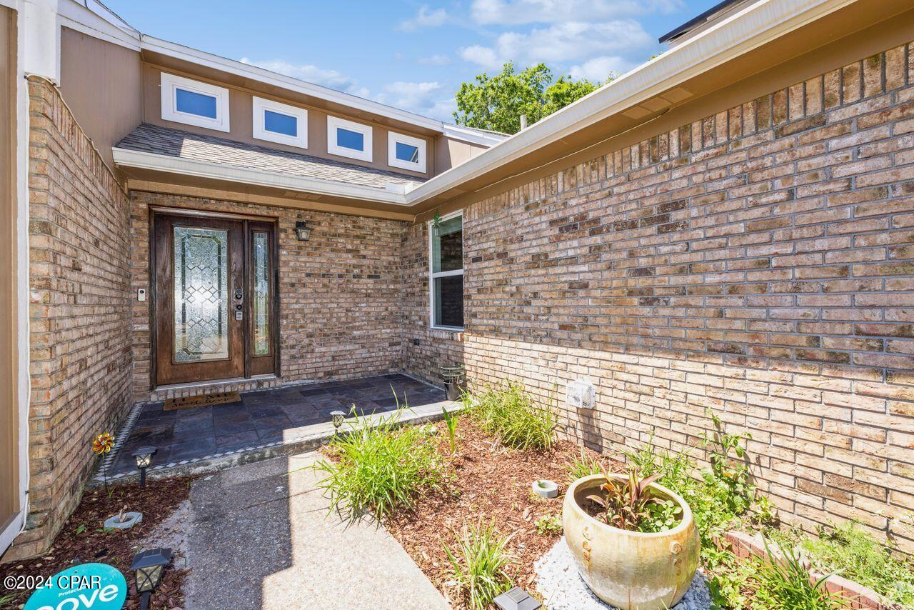 7711 Shadow Bay Drive