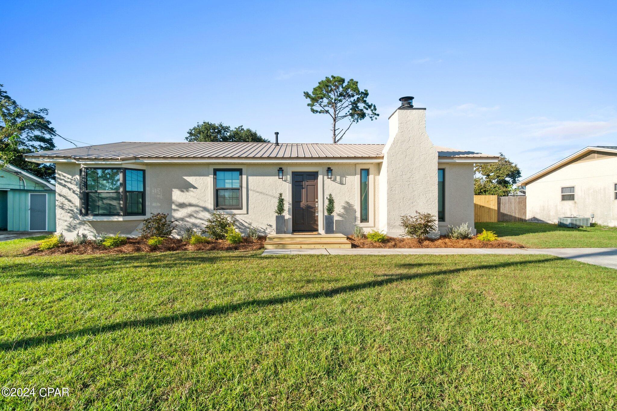 708 Venetian Way