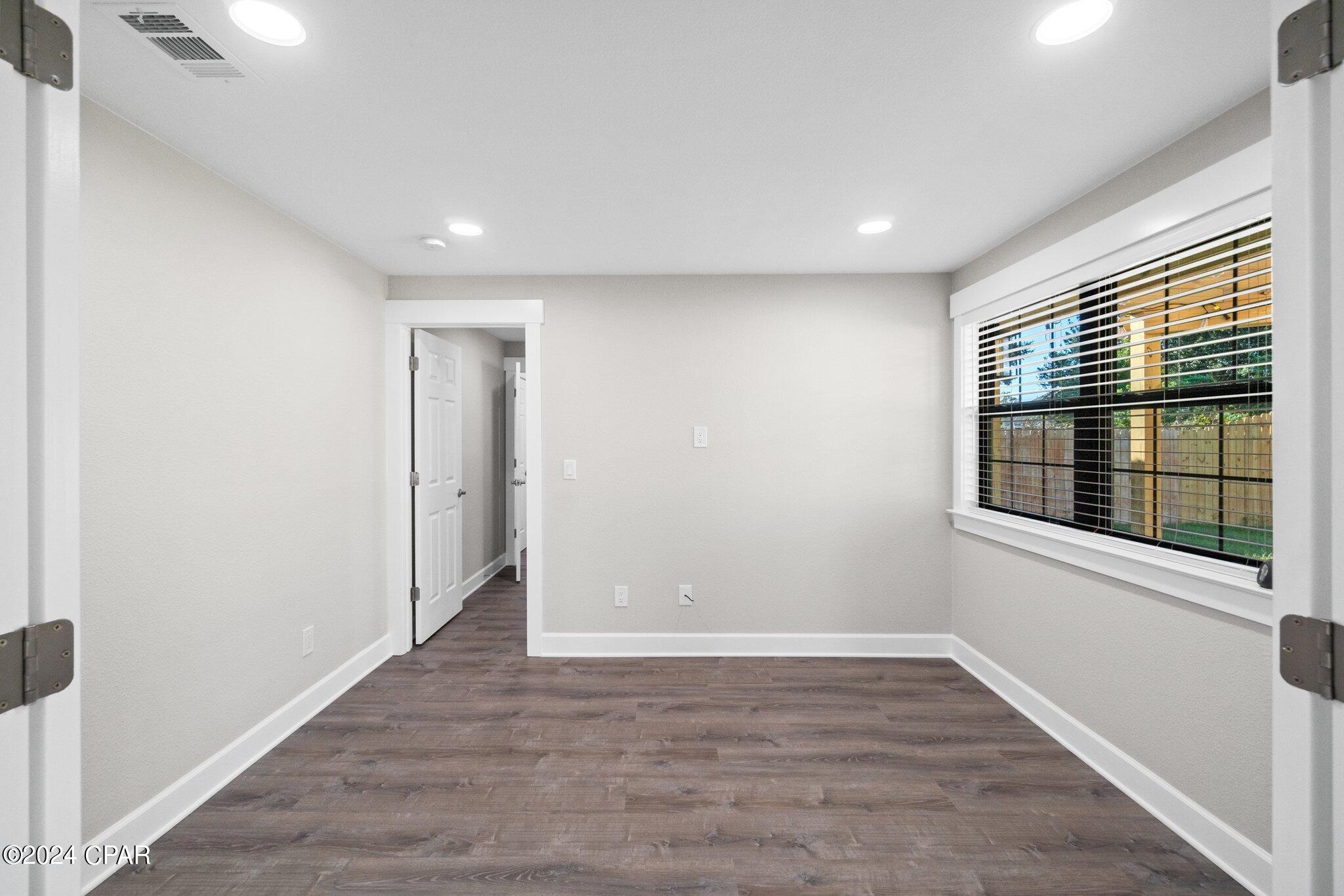 708 Venetian Way