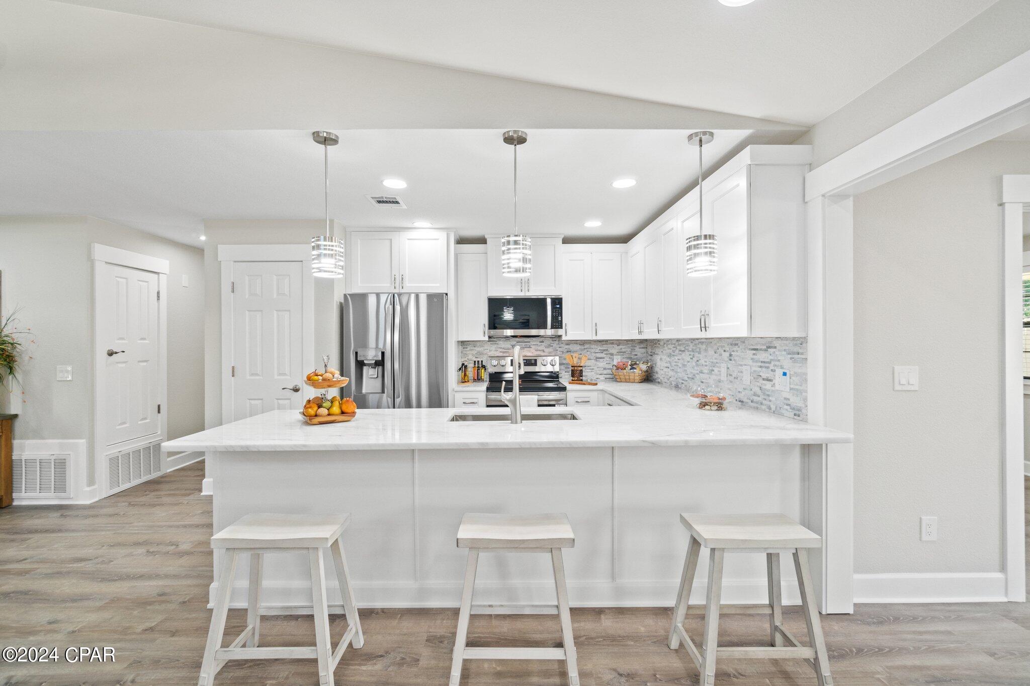 708 Venetian Way
