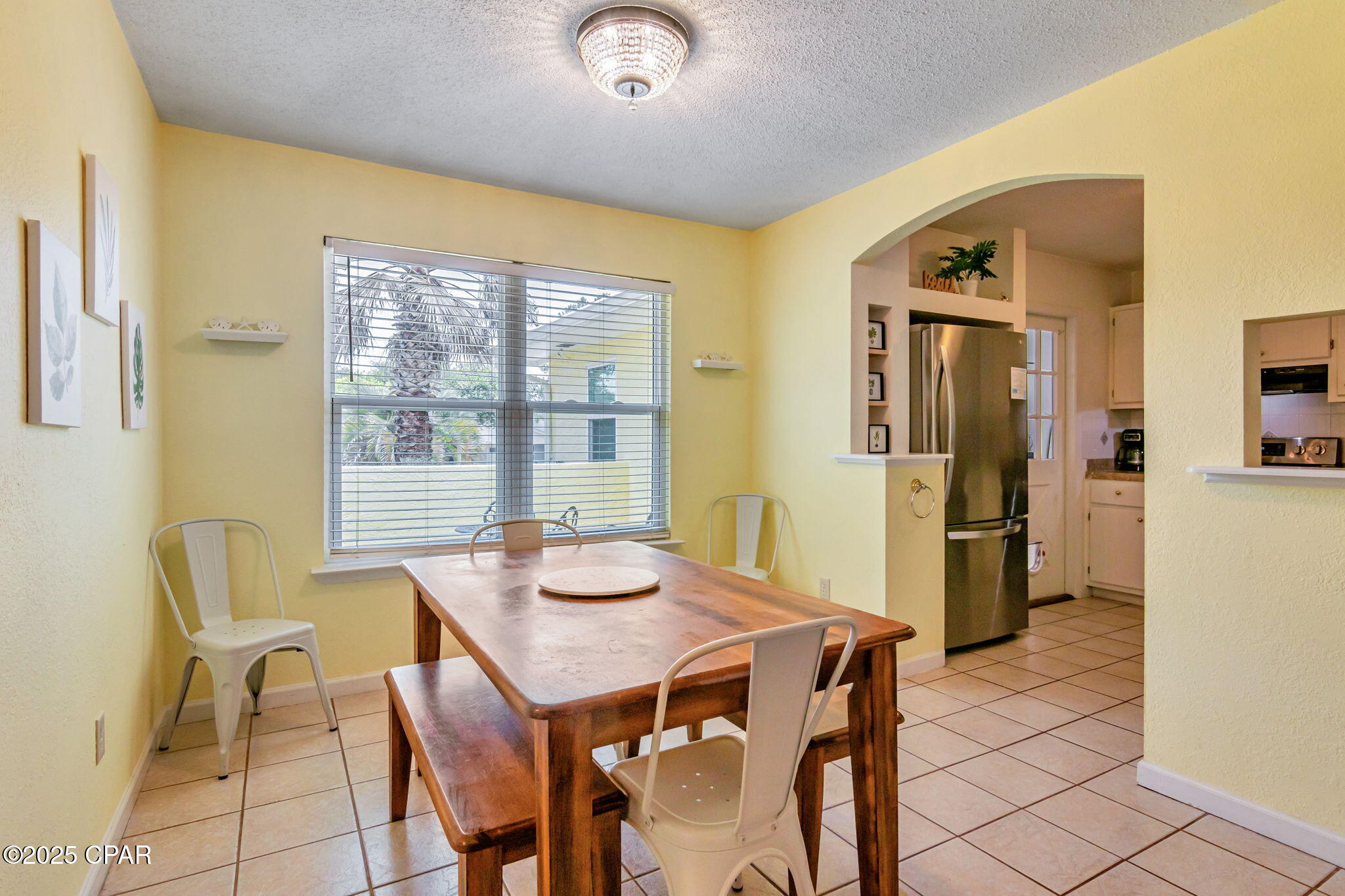 118 Lakeside Circle