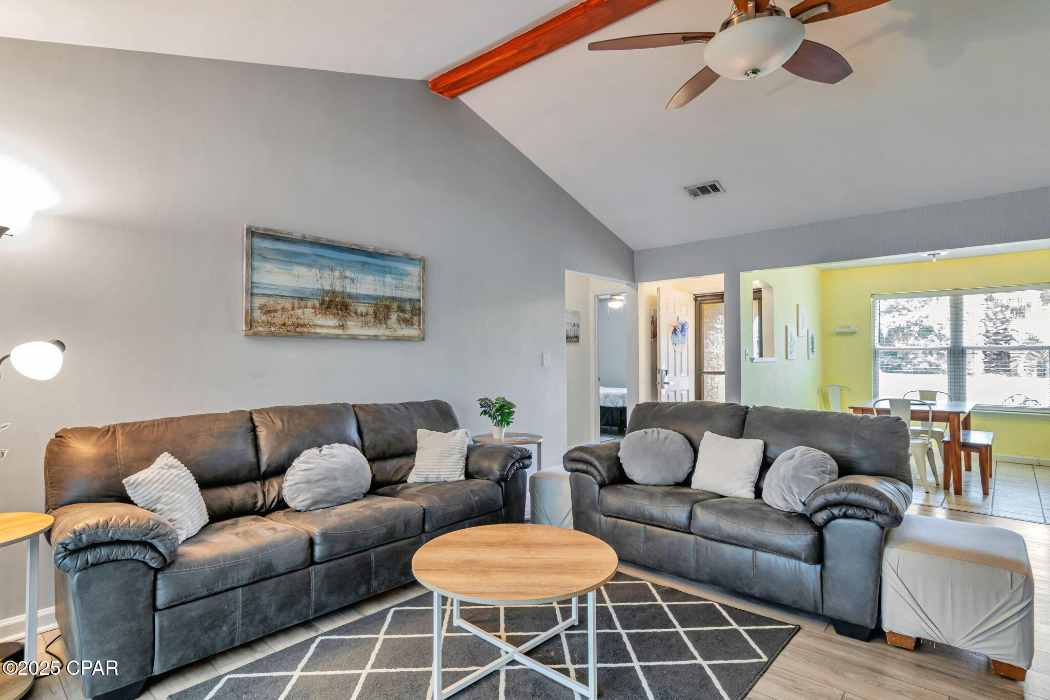 118 Lakeside Circle