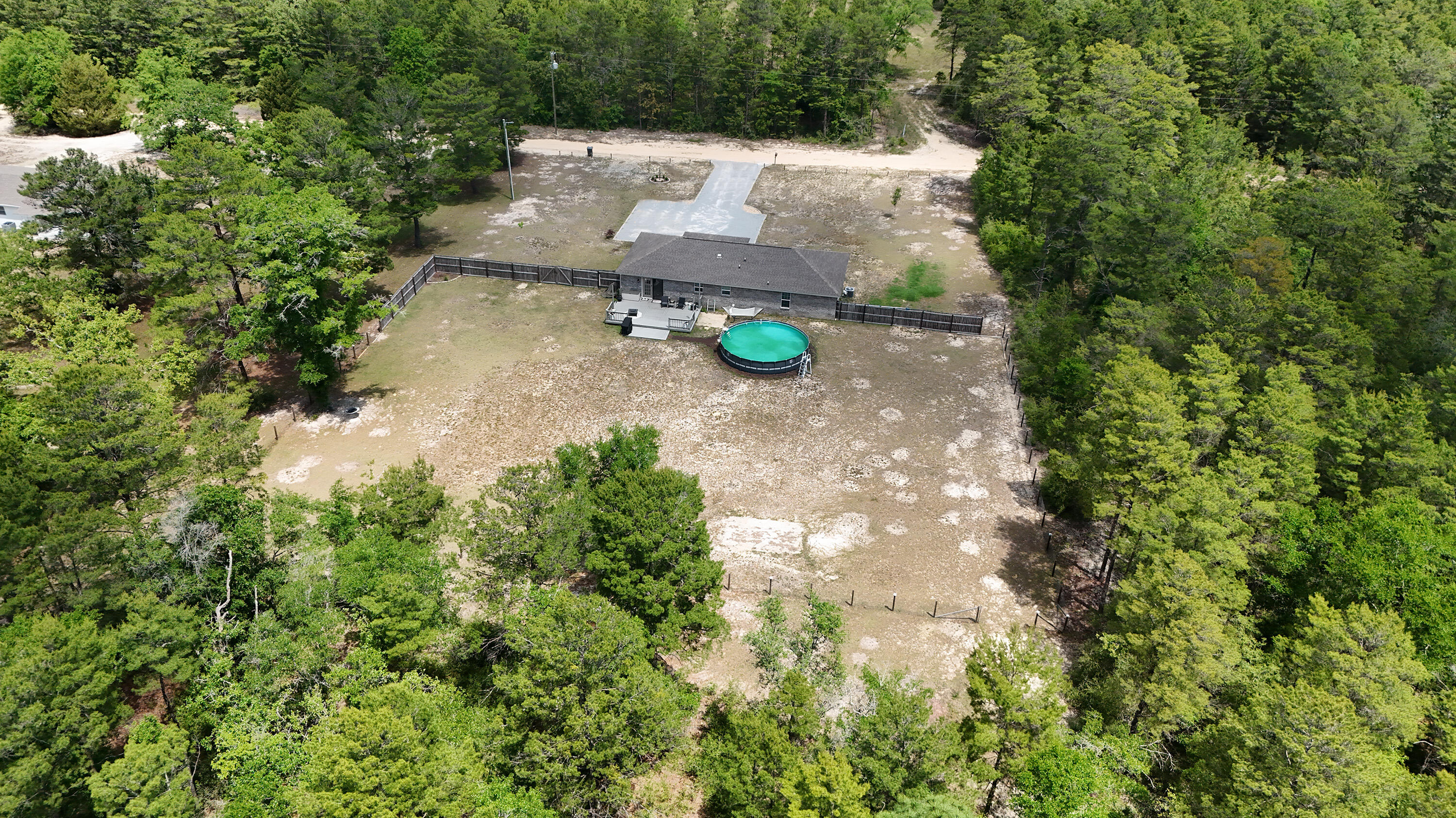 199 W Italian Avenue, DeFuniak Springs