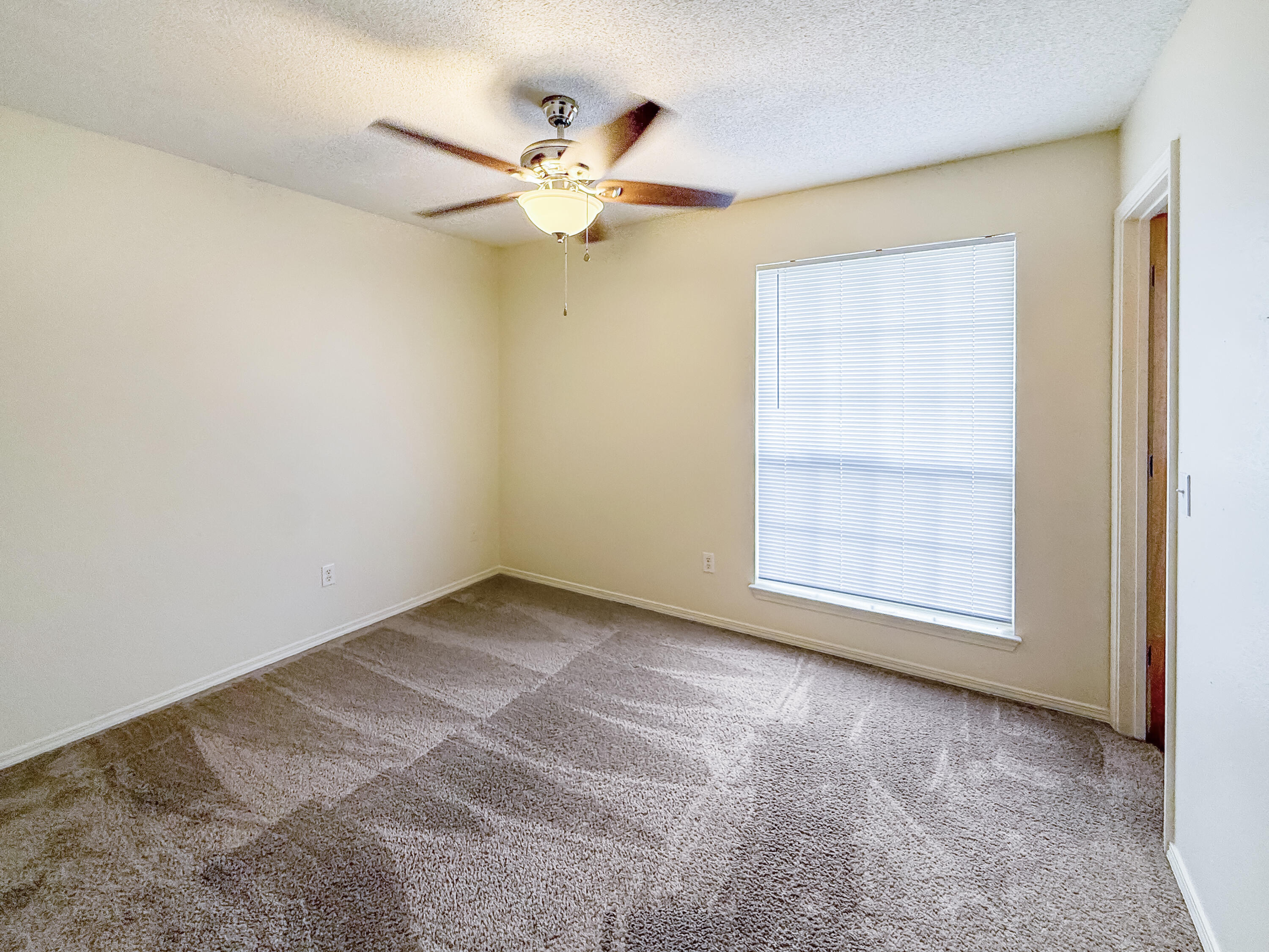 8943 Forest Oak Drive