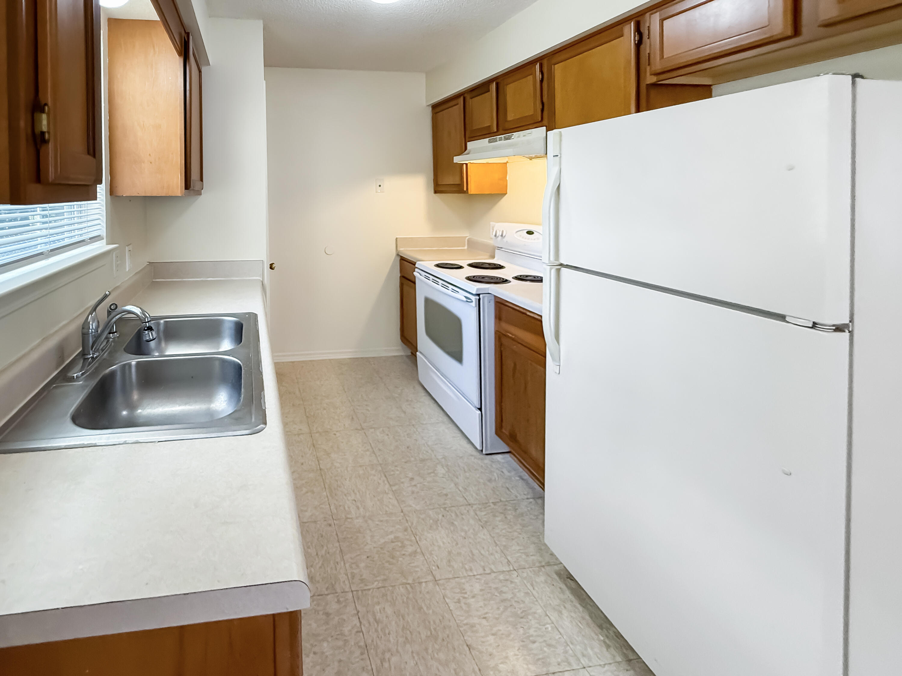 8943 Forest Oak Drive