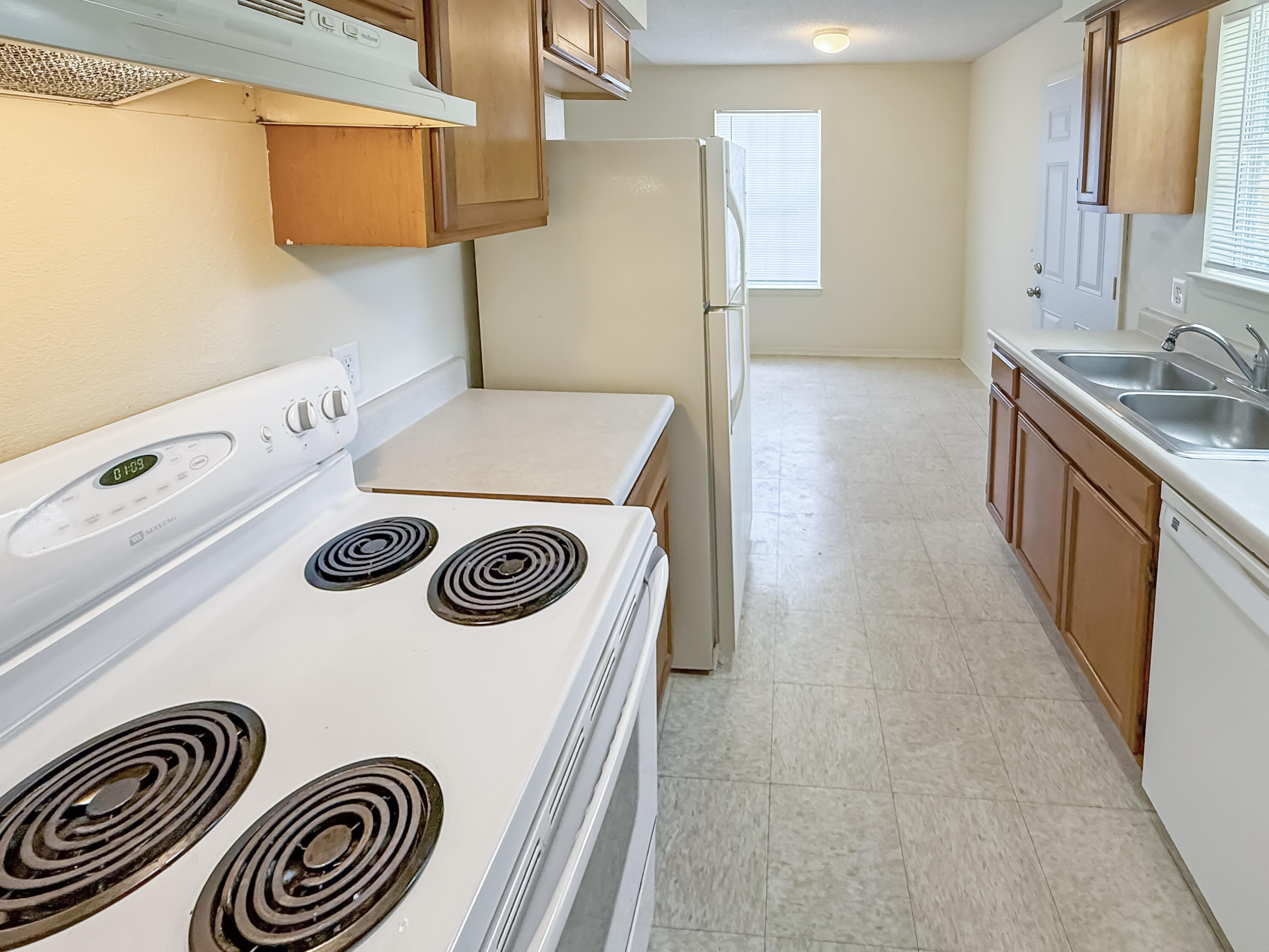 8943 Forest Oak Drive