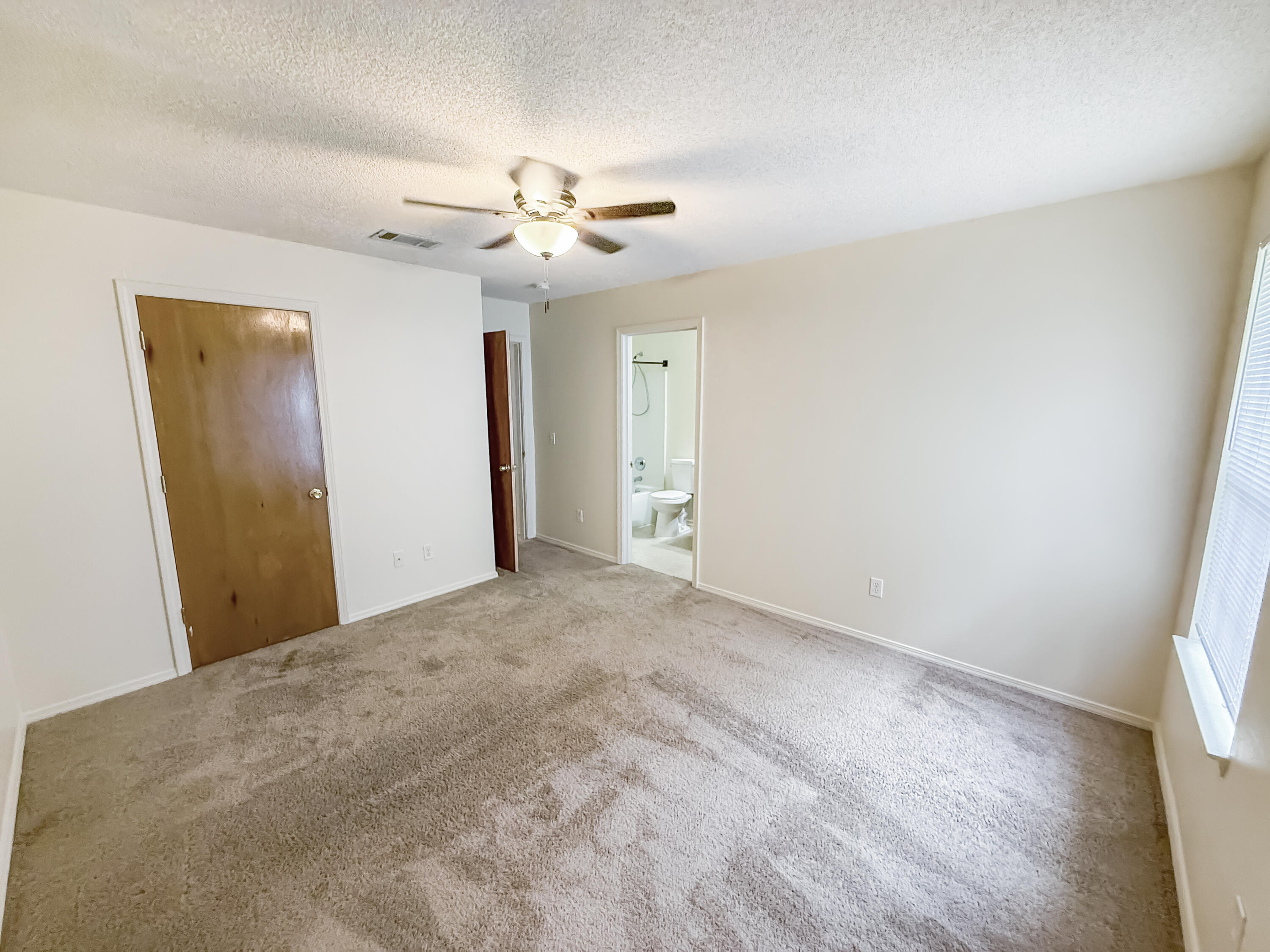 8943 Forest Oak Drive