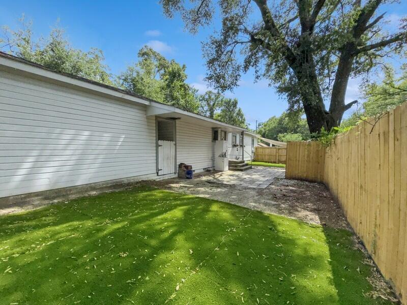383 N Booker Street