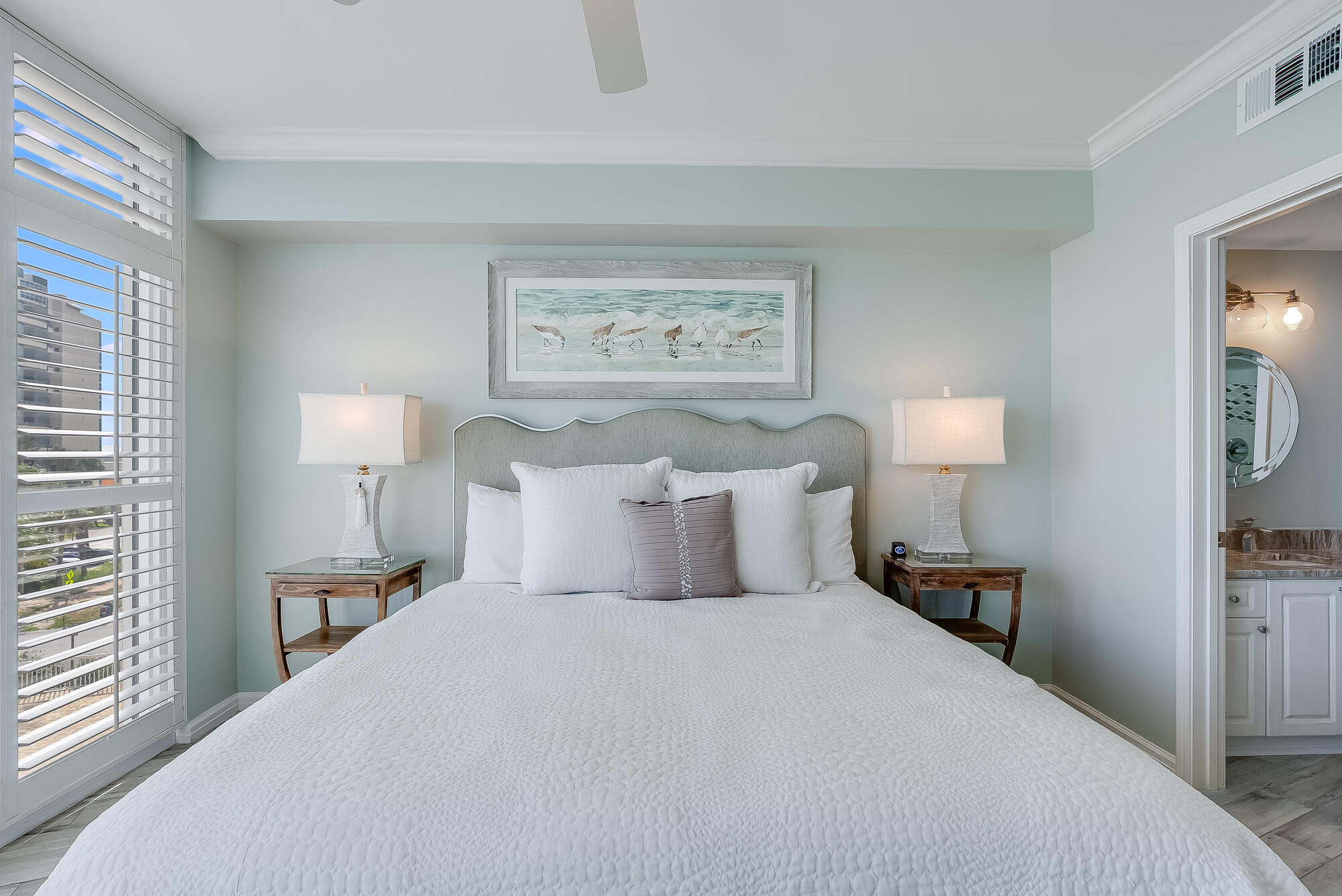 15200 Emerald Coast Parkway, 407