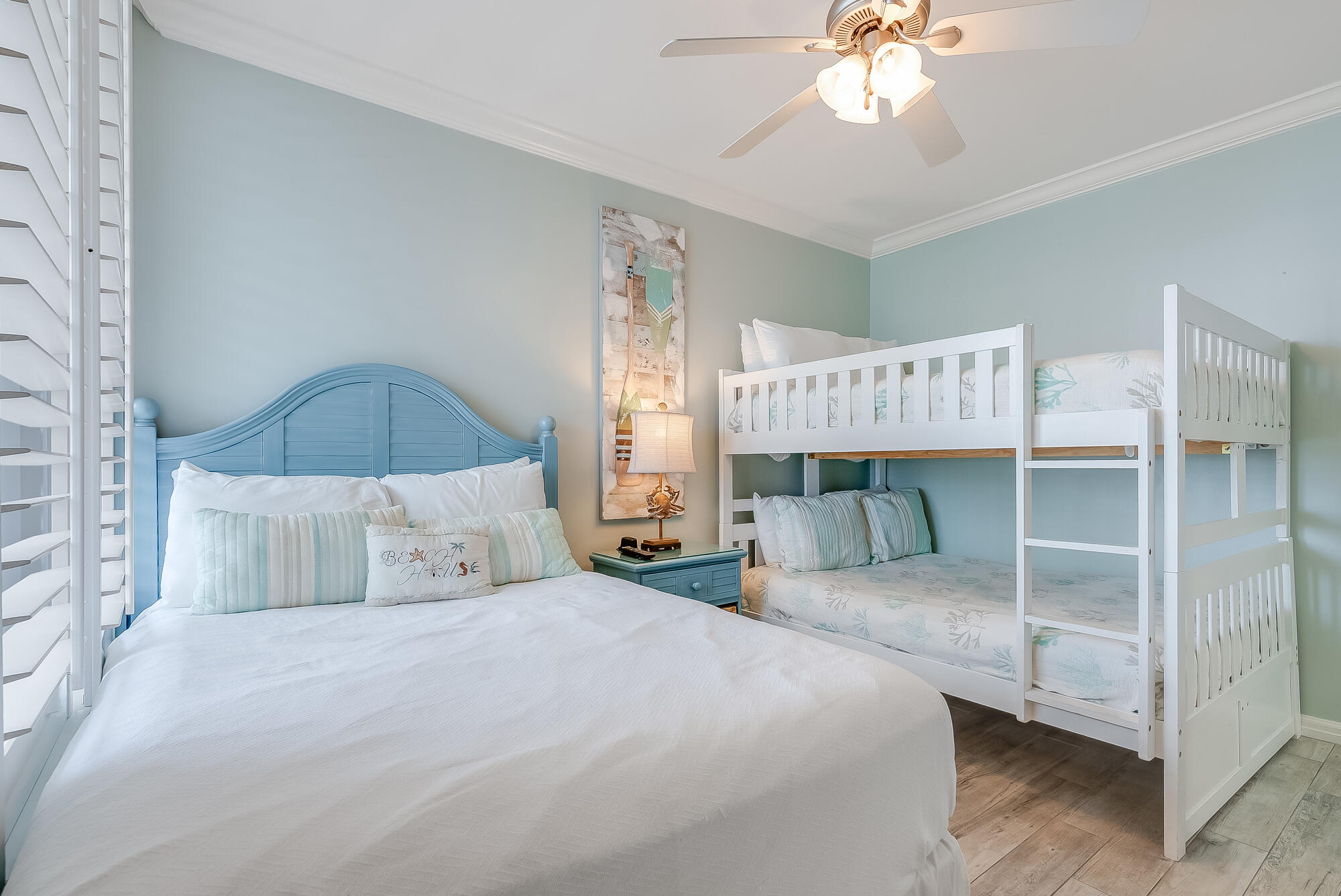 15200 Emerald Coast Parkway, 407