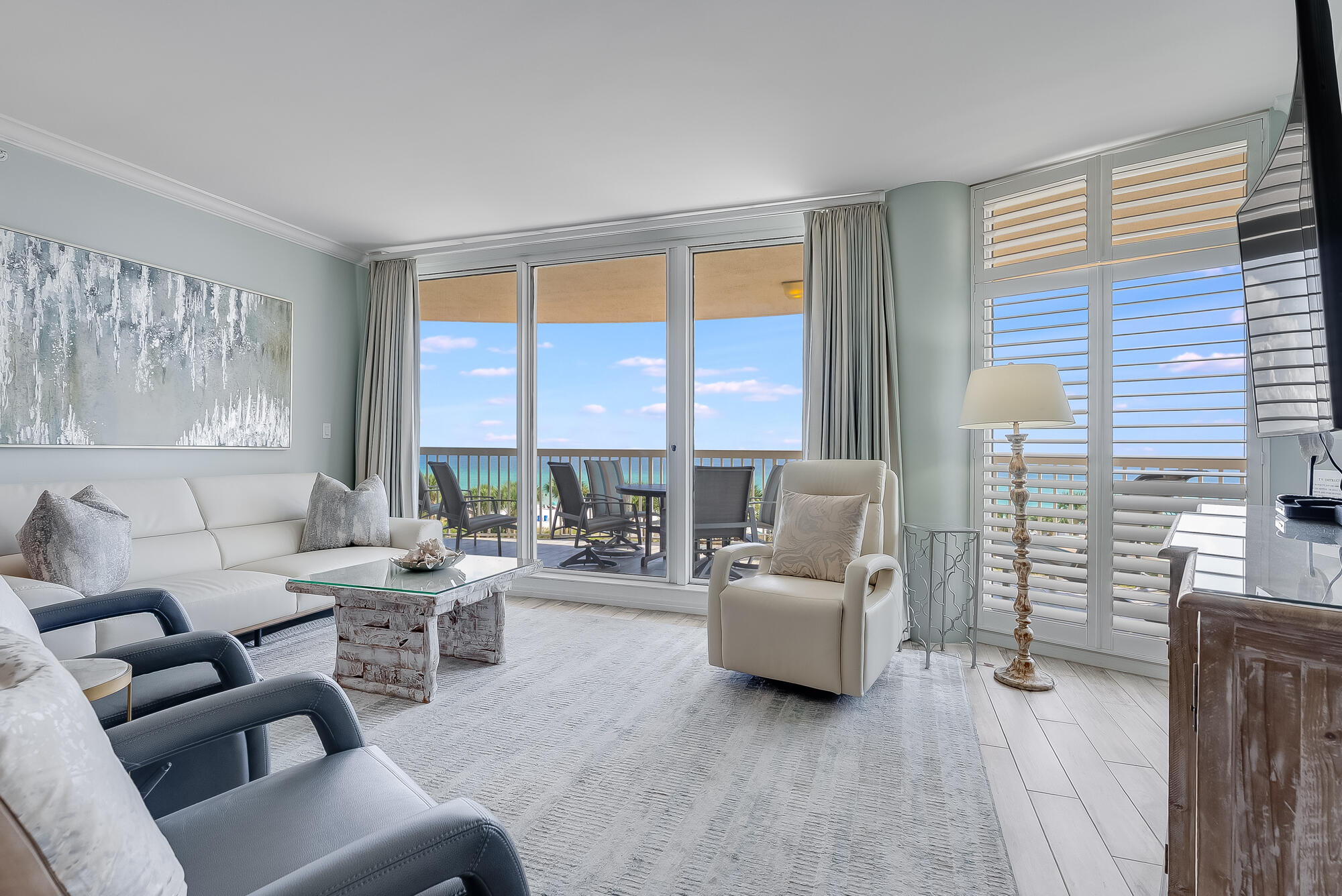 15200 Emerald Coast Parkway, 407