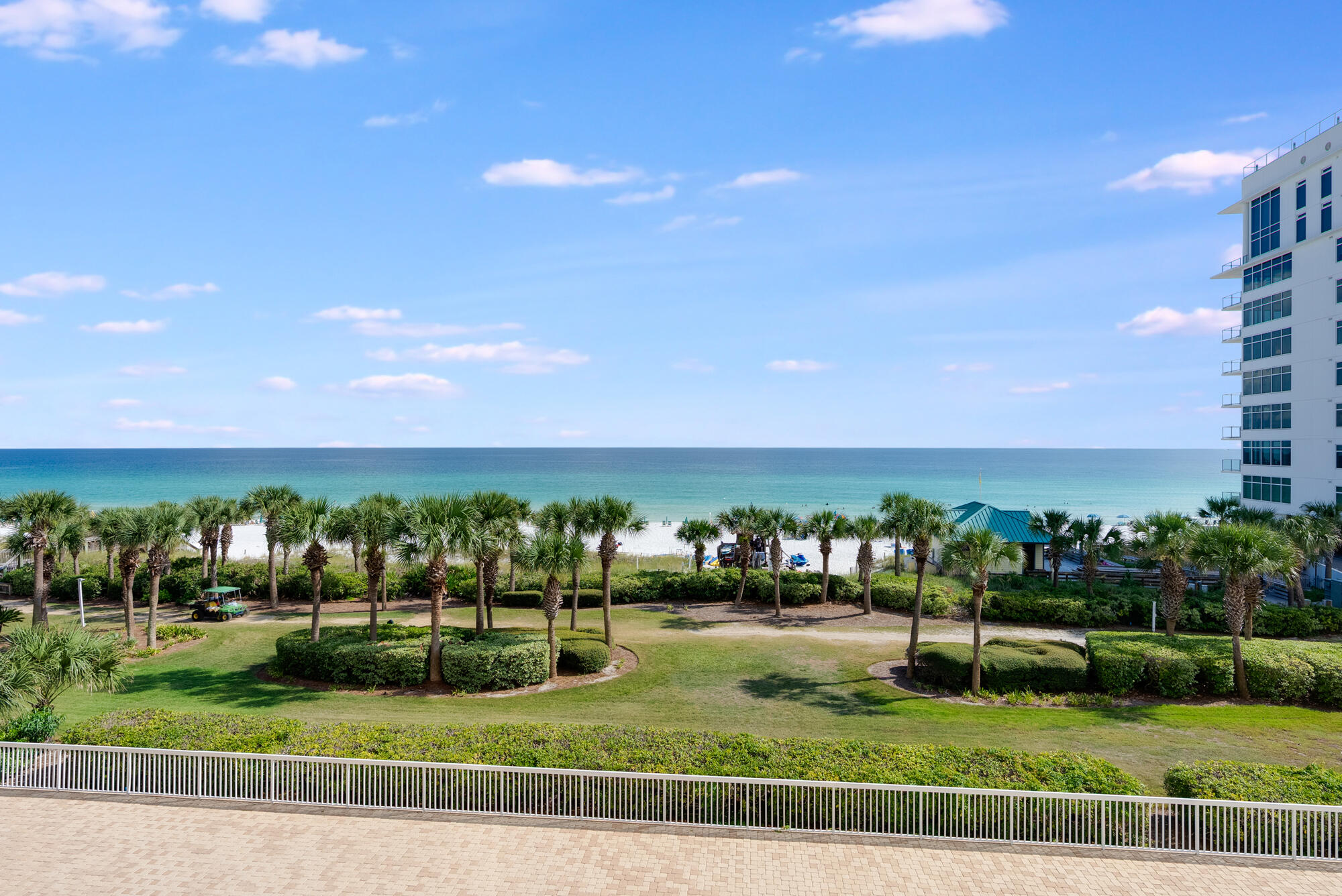 15200 Emerald Coast Parkway, 407