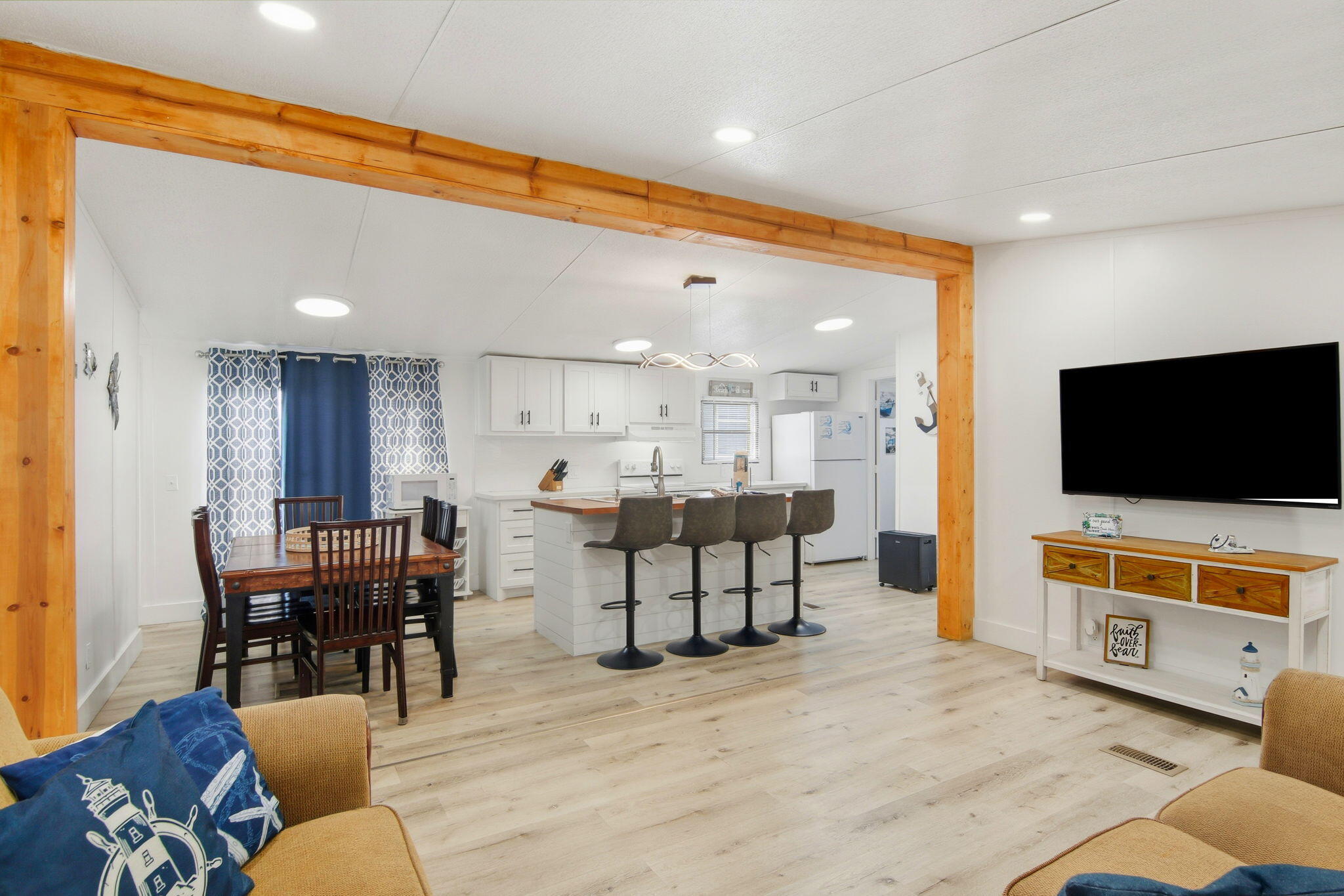 6523 Sunrise Drive