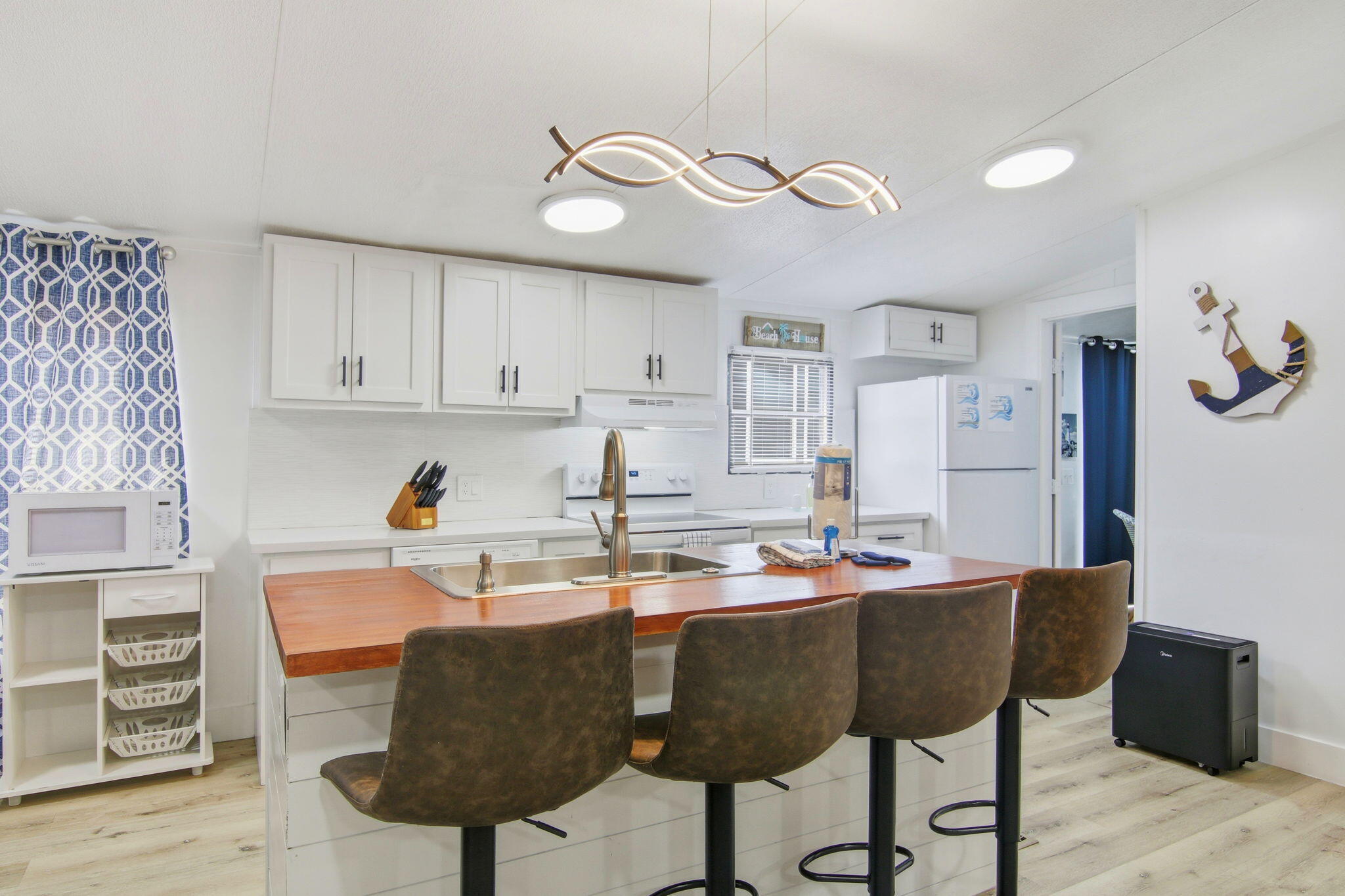 6523 Sunrise Drive