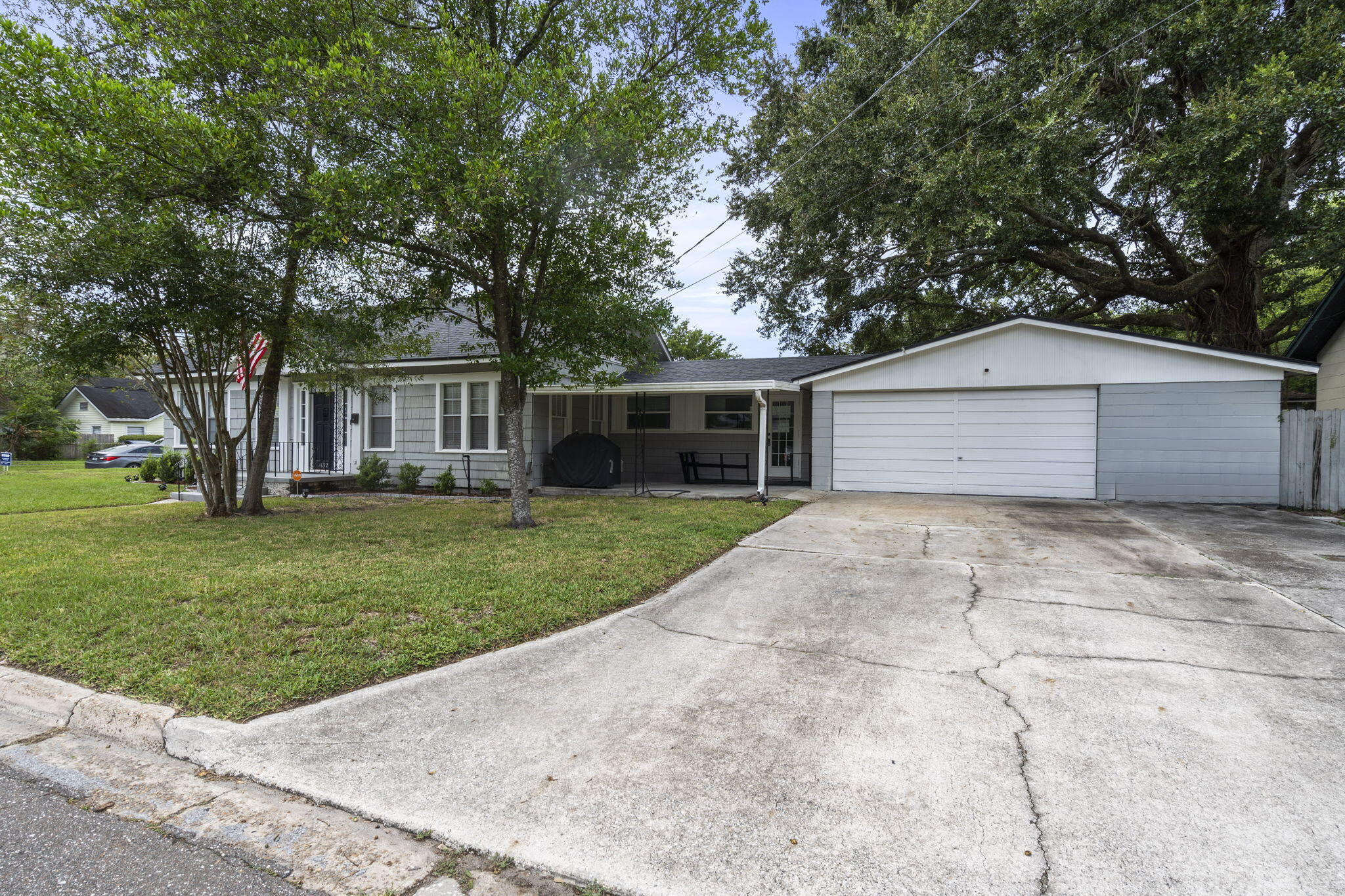 4329 Antisdale Street