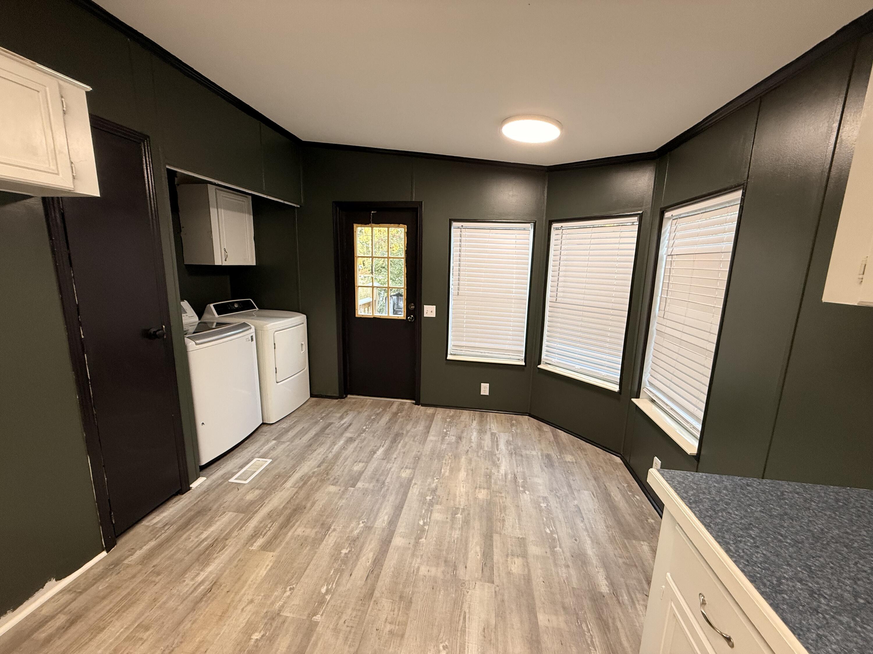 300 Ridgewood Avenue