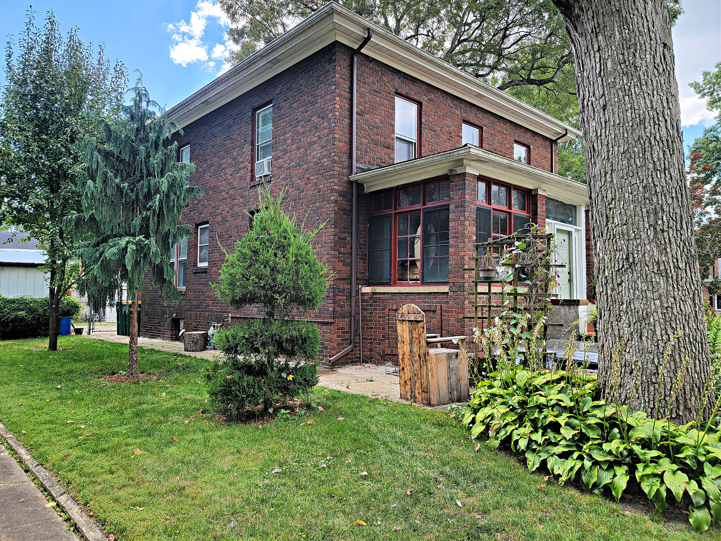 229 Lasalle Street
