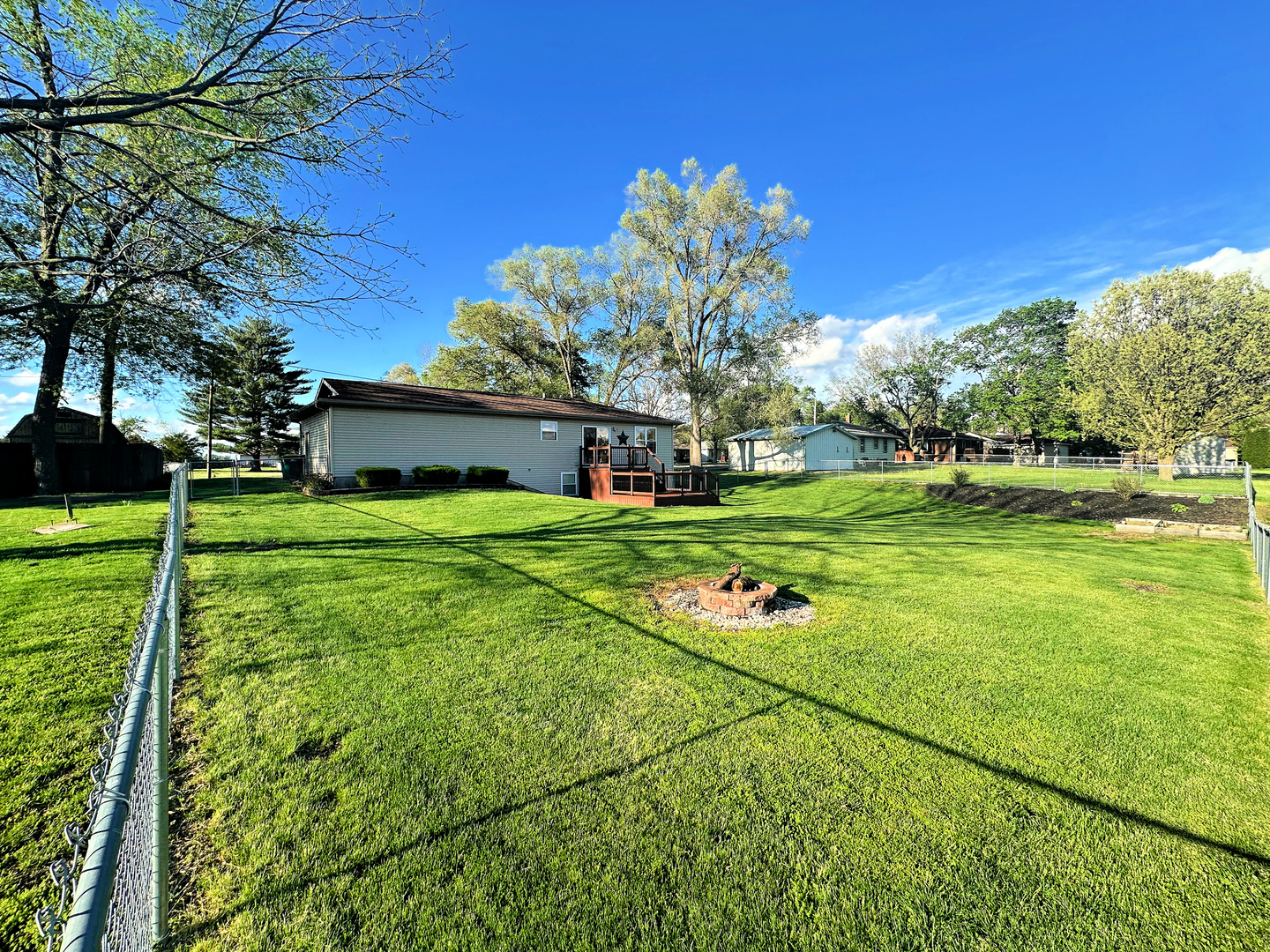 801 Laura Avenue