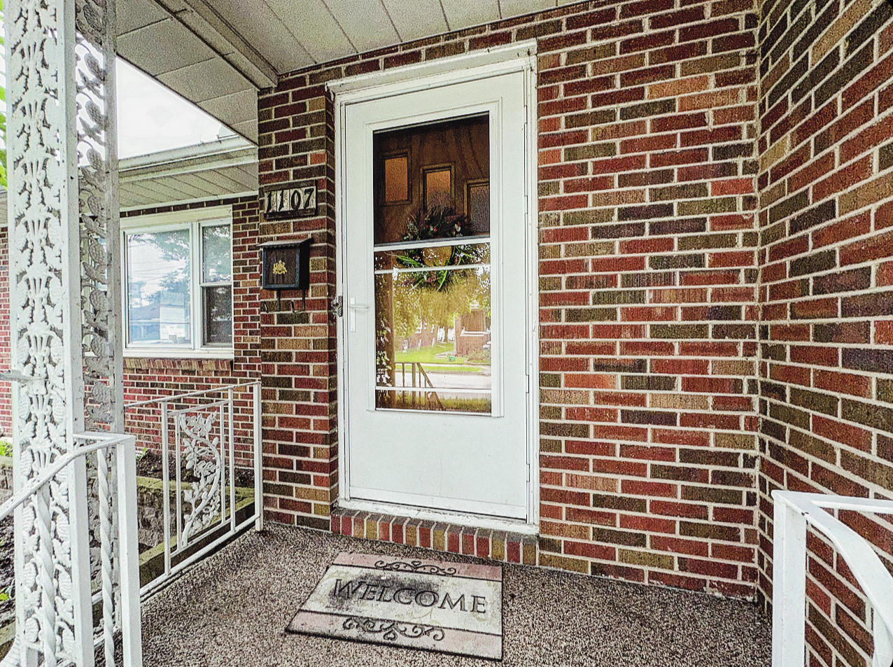 1107 E Bridge Street