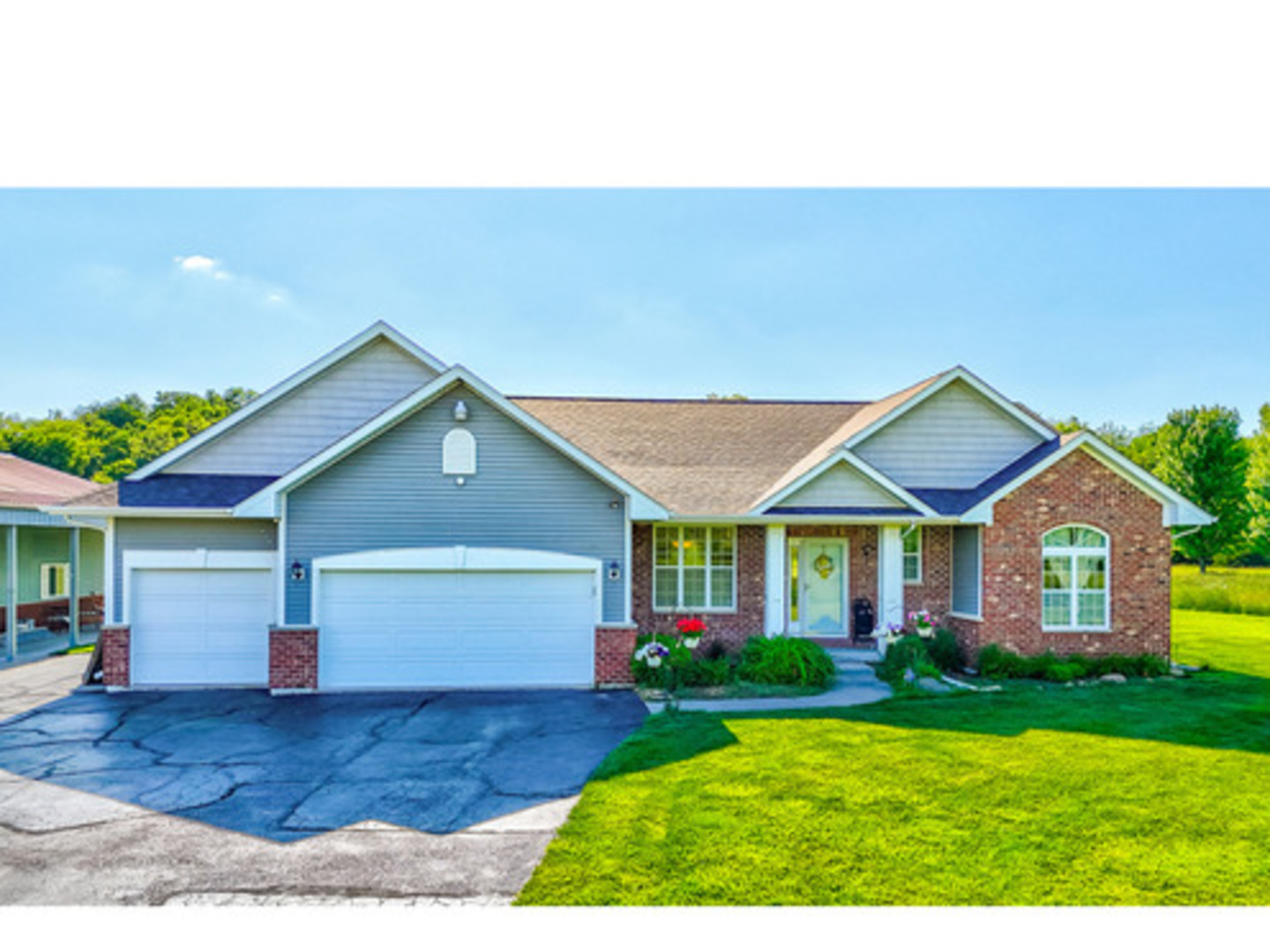 2525 N State Route 23 Highway