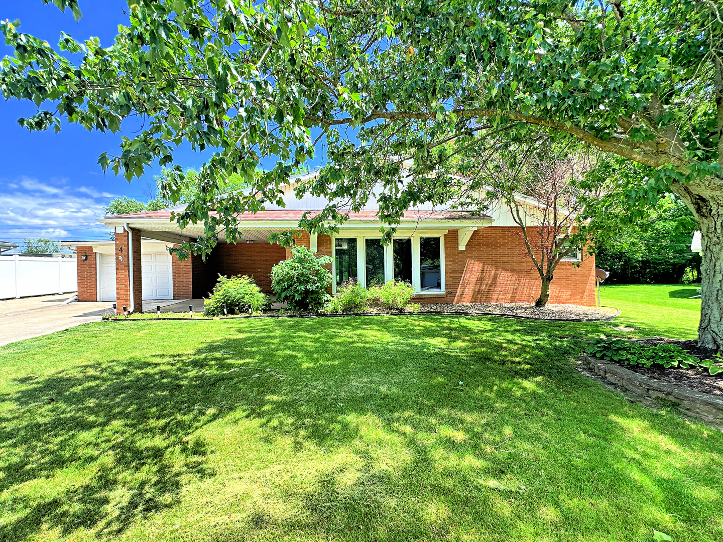 4 Hilltop Drive