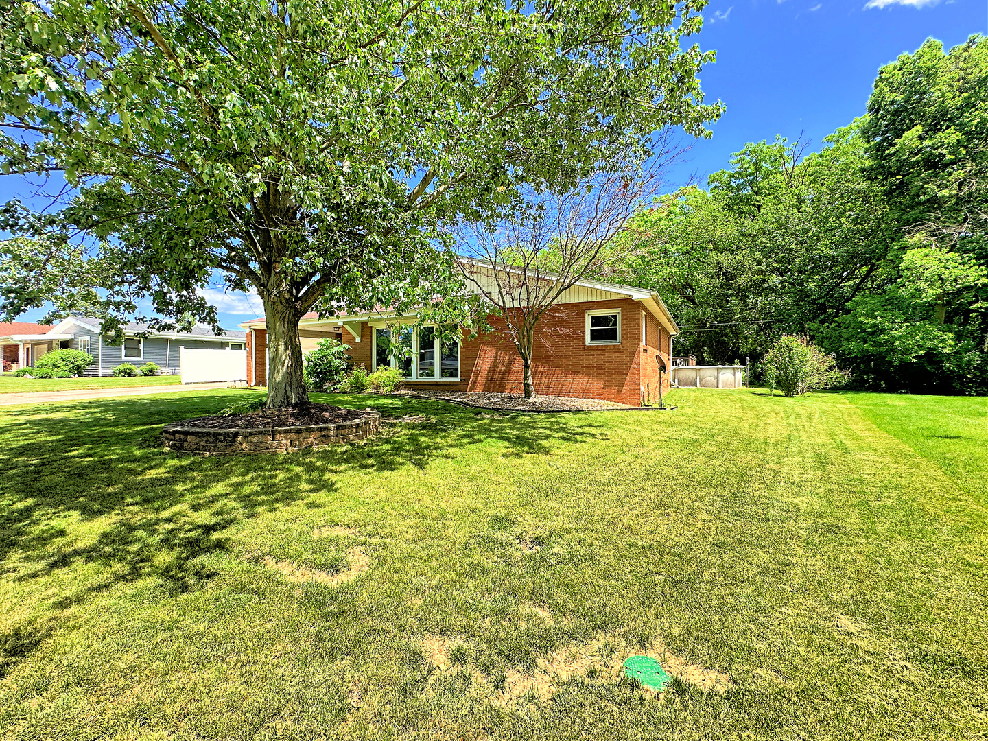 4 Hilltop Drive