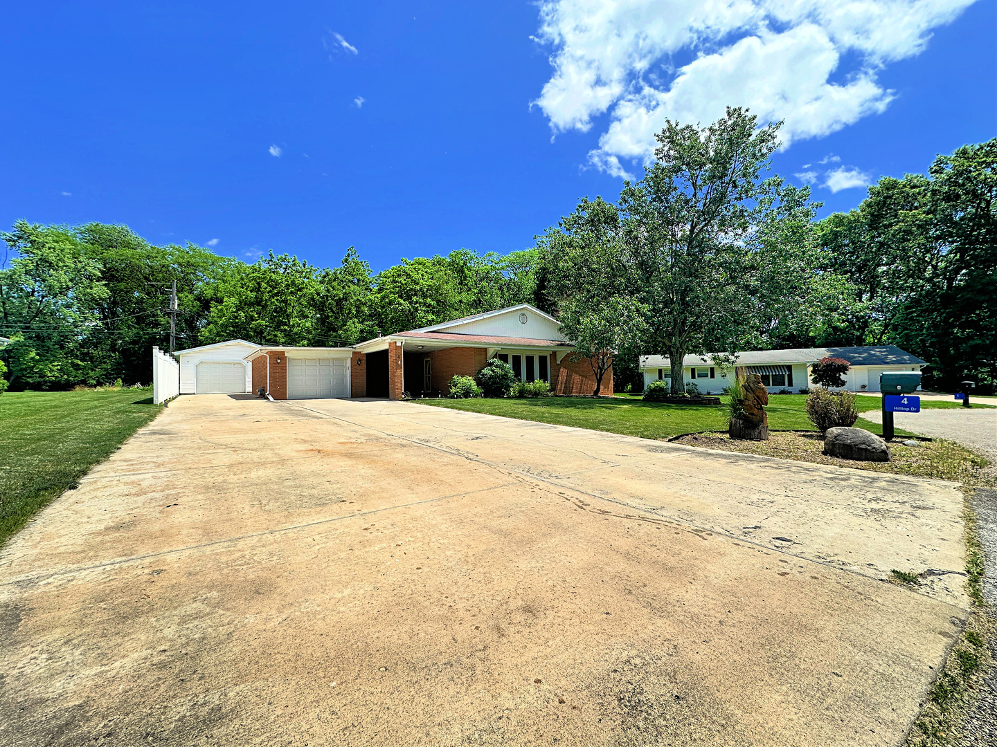 4 Hilltop Drive