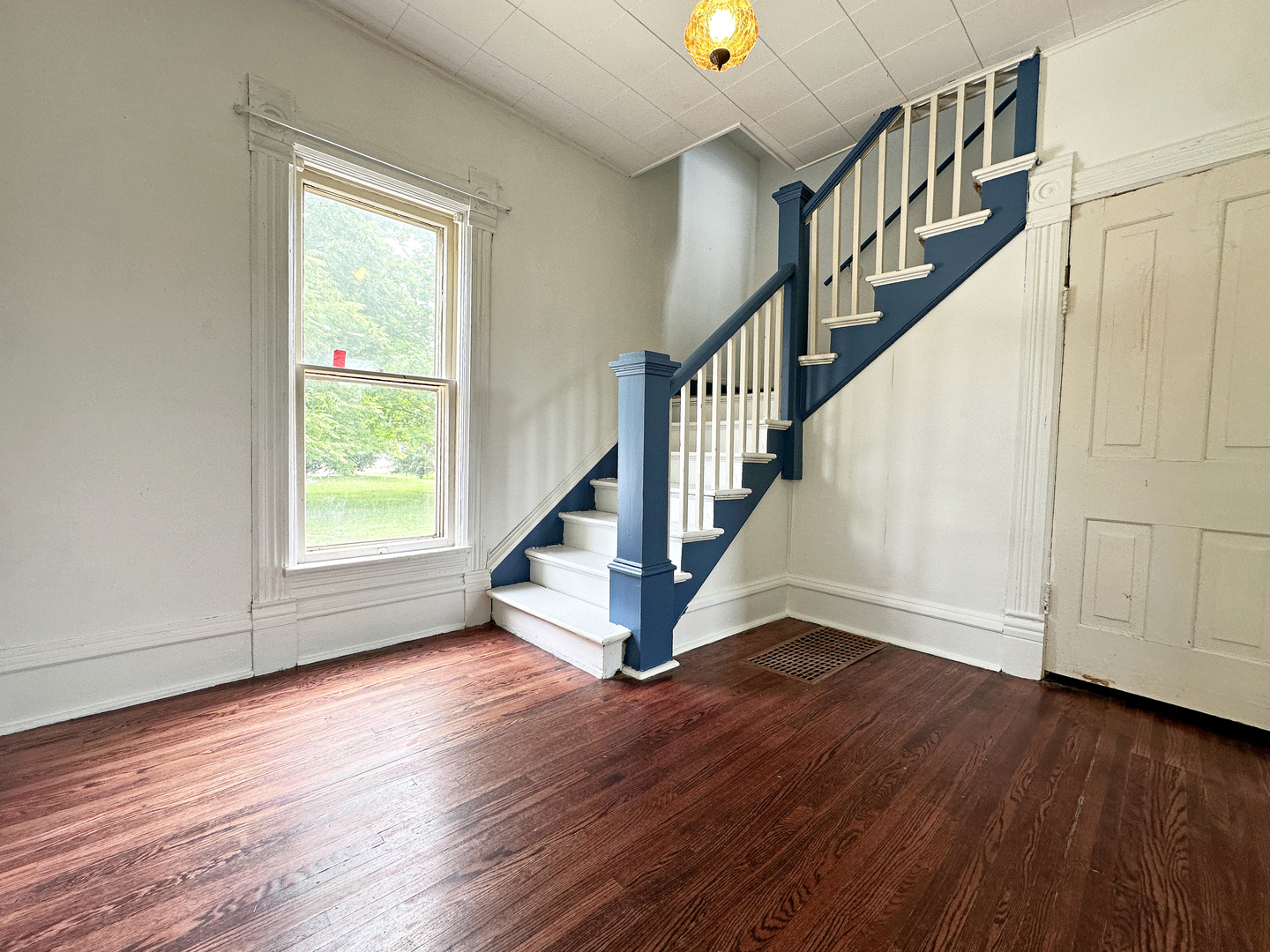 207 Cottage Street