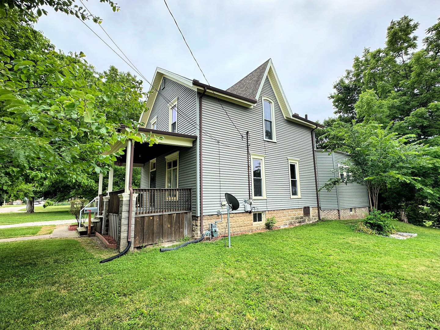 207 Cottage Street