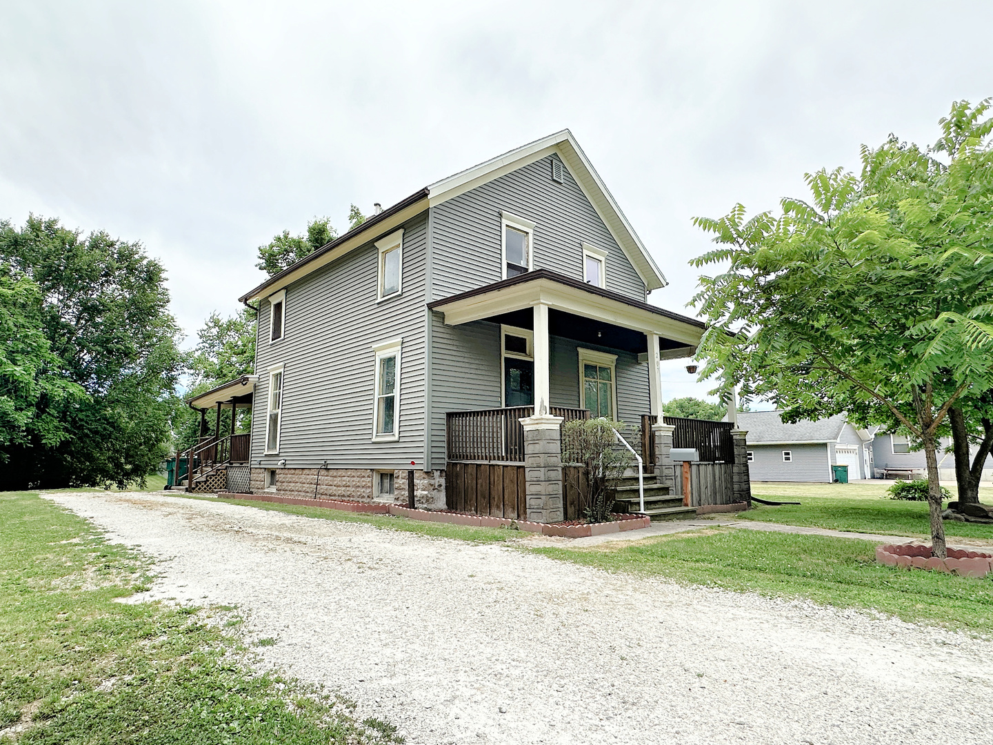 207 Cottage Street