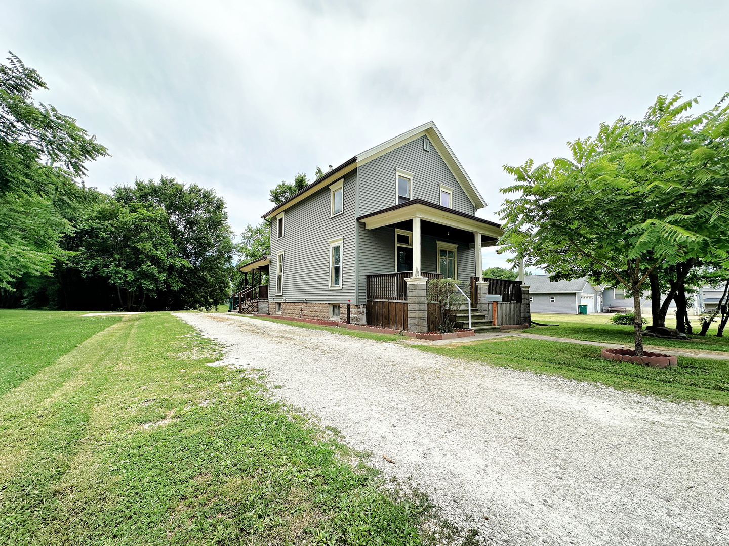 207 Cottage Street