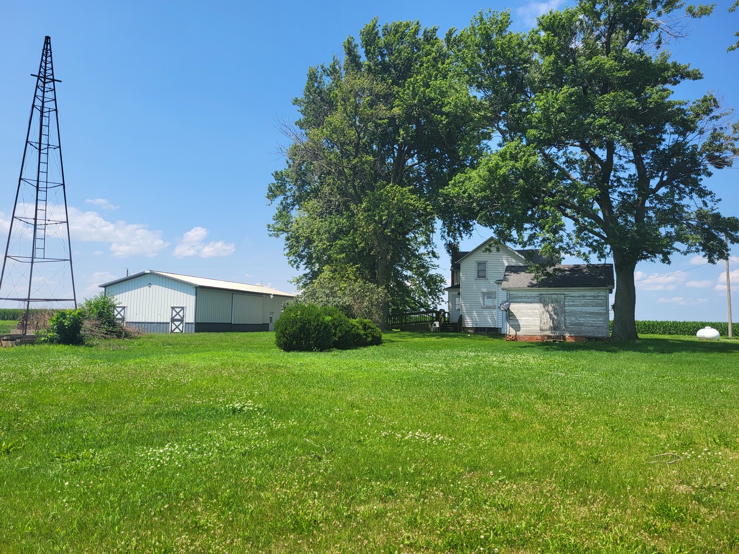 754 N 14th Road