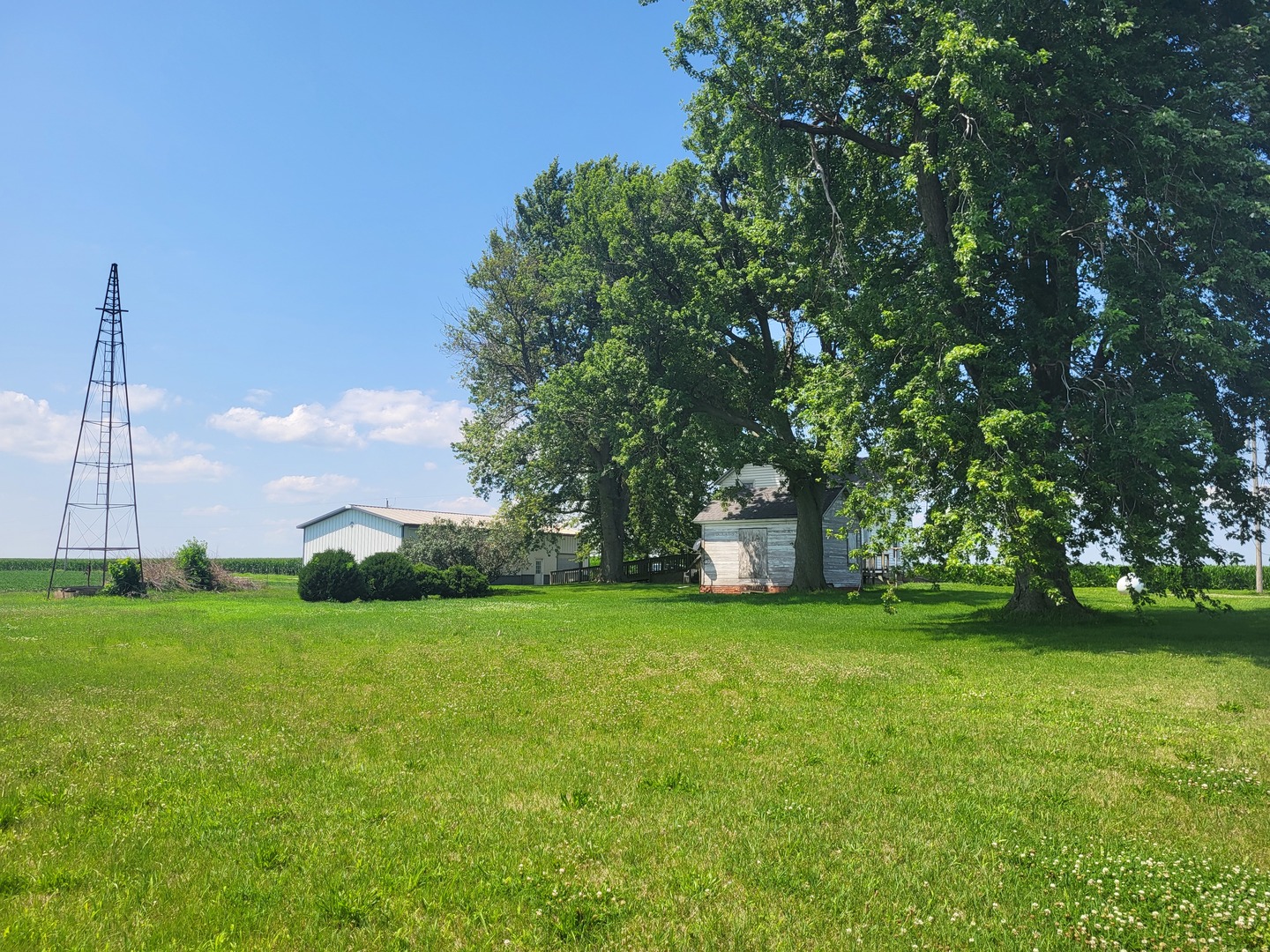 754 N 14th Road