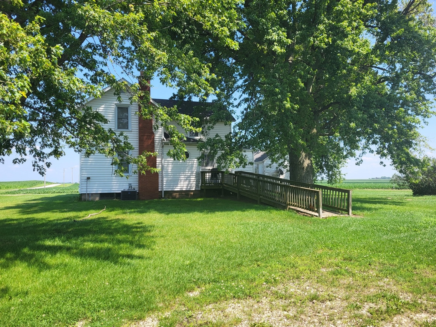 754 N 14th Road