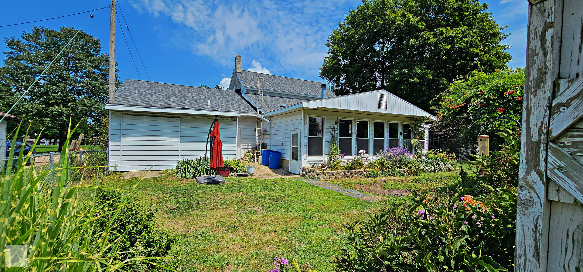 415 W 4th Street