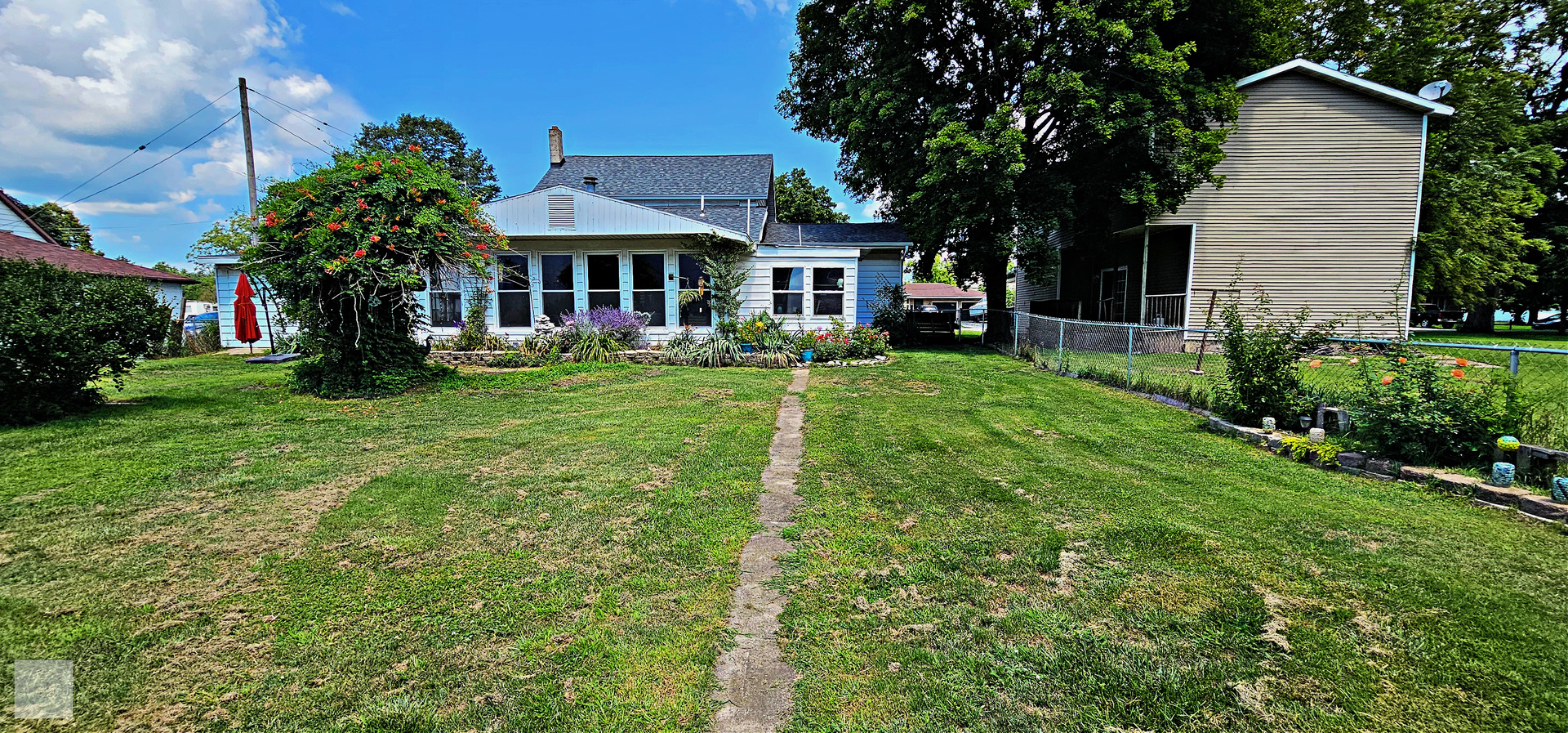 415 W 4th Street