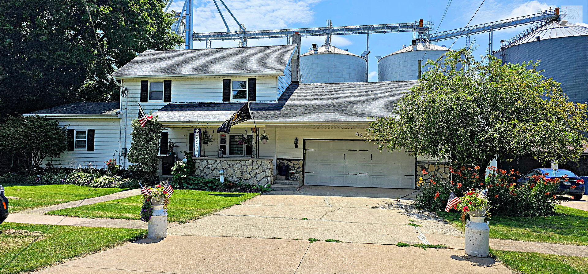 415 W 4th Street