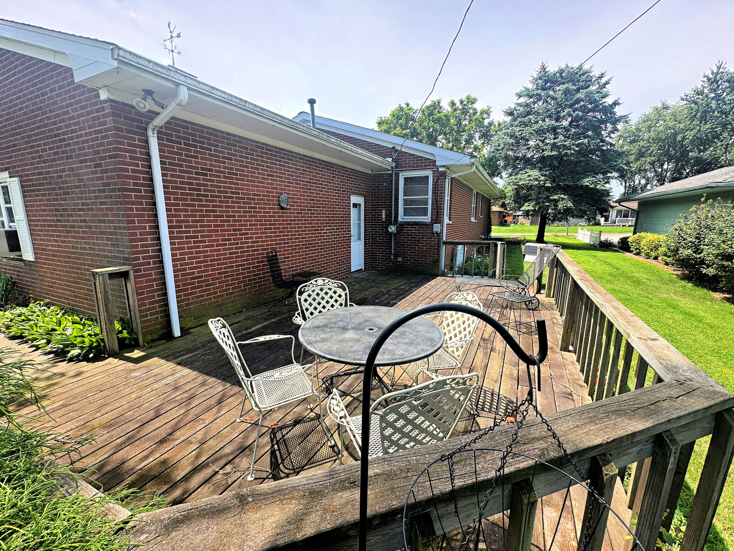 35 Manhattan Drive