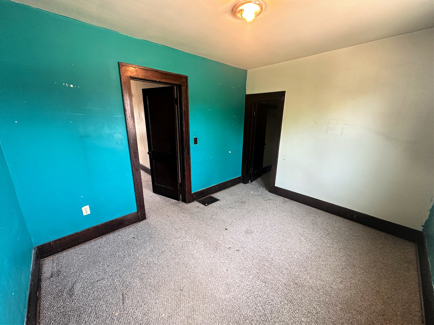 904 9th Street