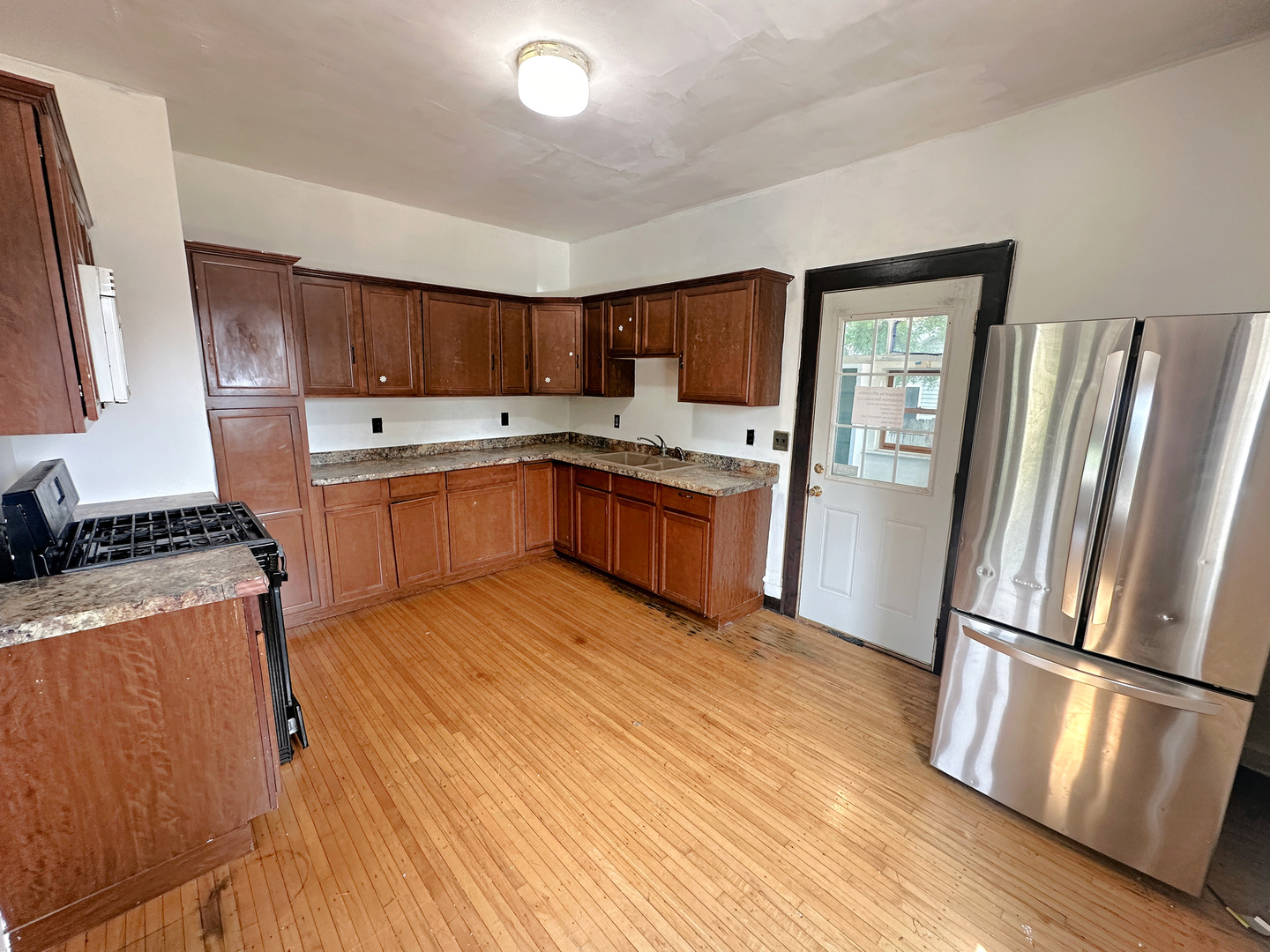 904 9th Street