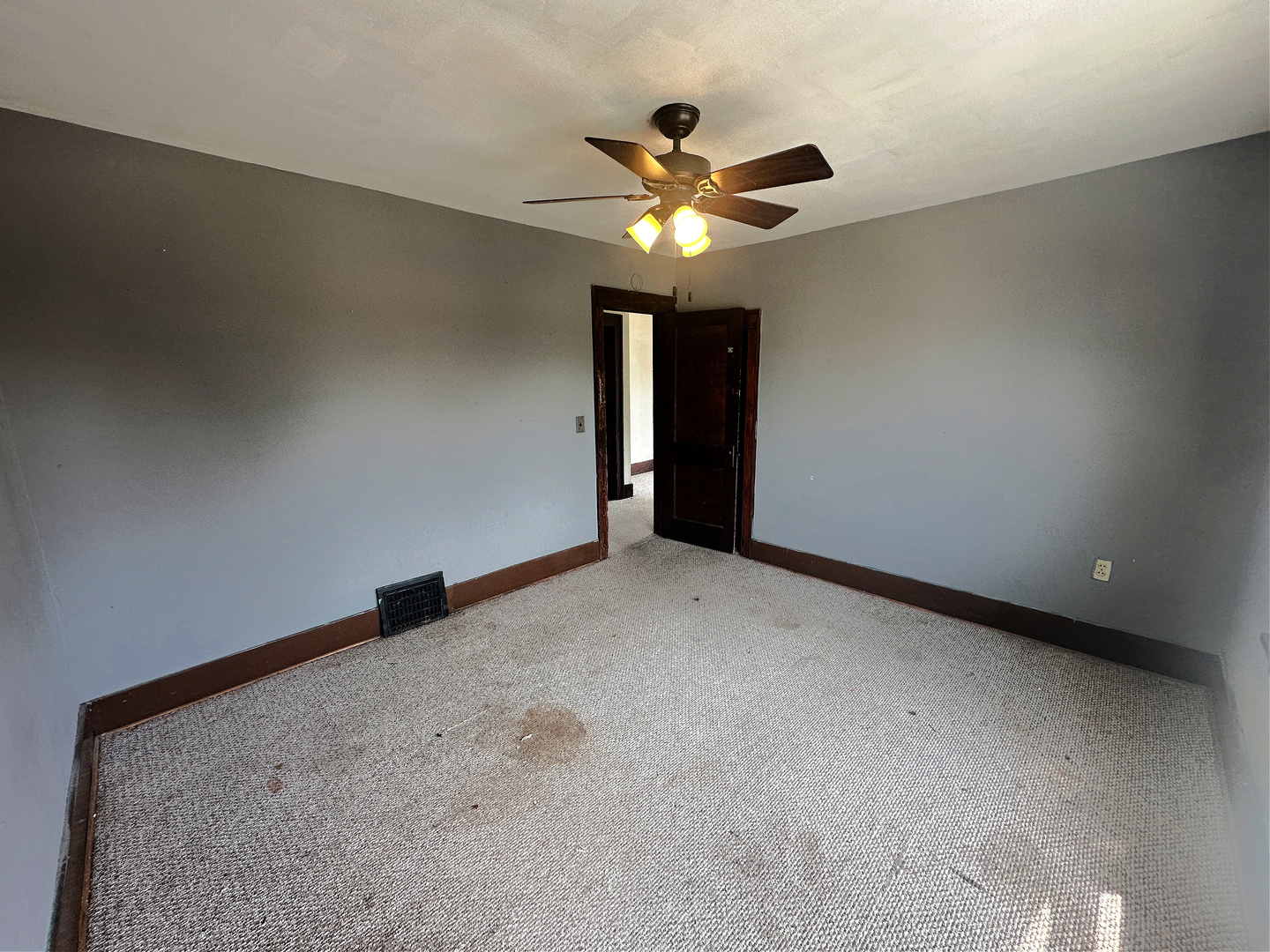 904 9th Street