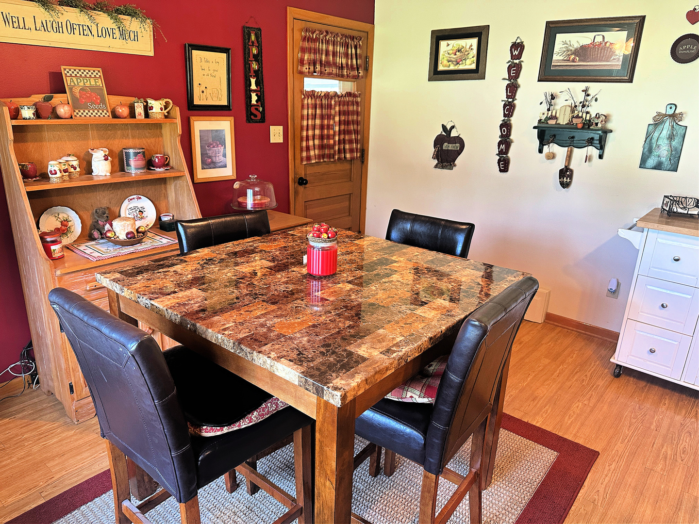 8 Old Orchard Lane