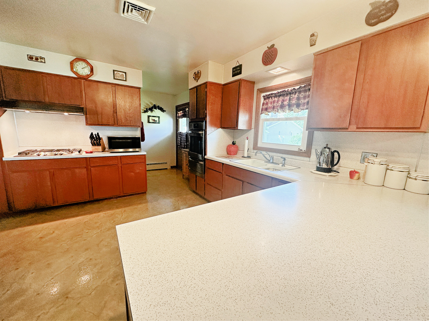 8 Old Orchard Lane