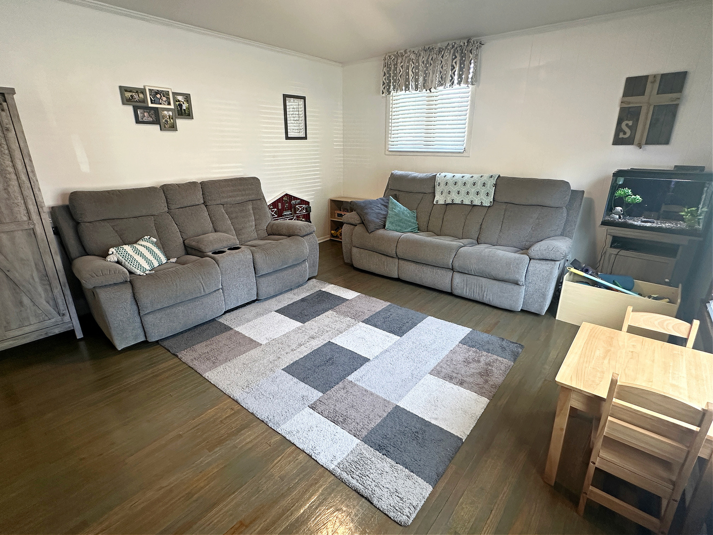 213 W 6th Street