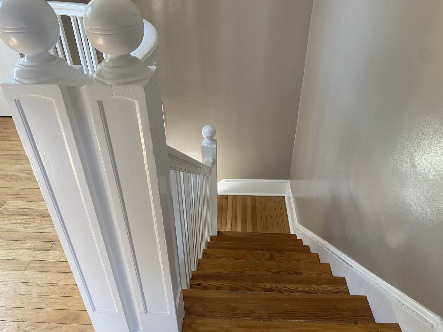 122 W 10th Street