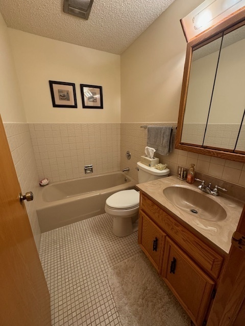 550 Golf Road Unit: 2